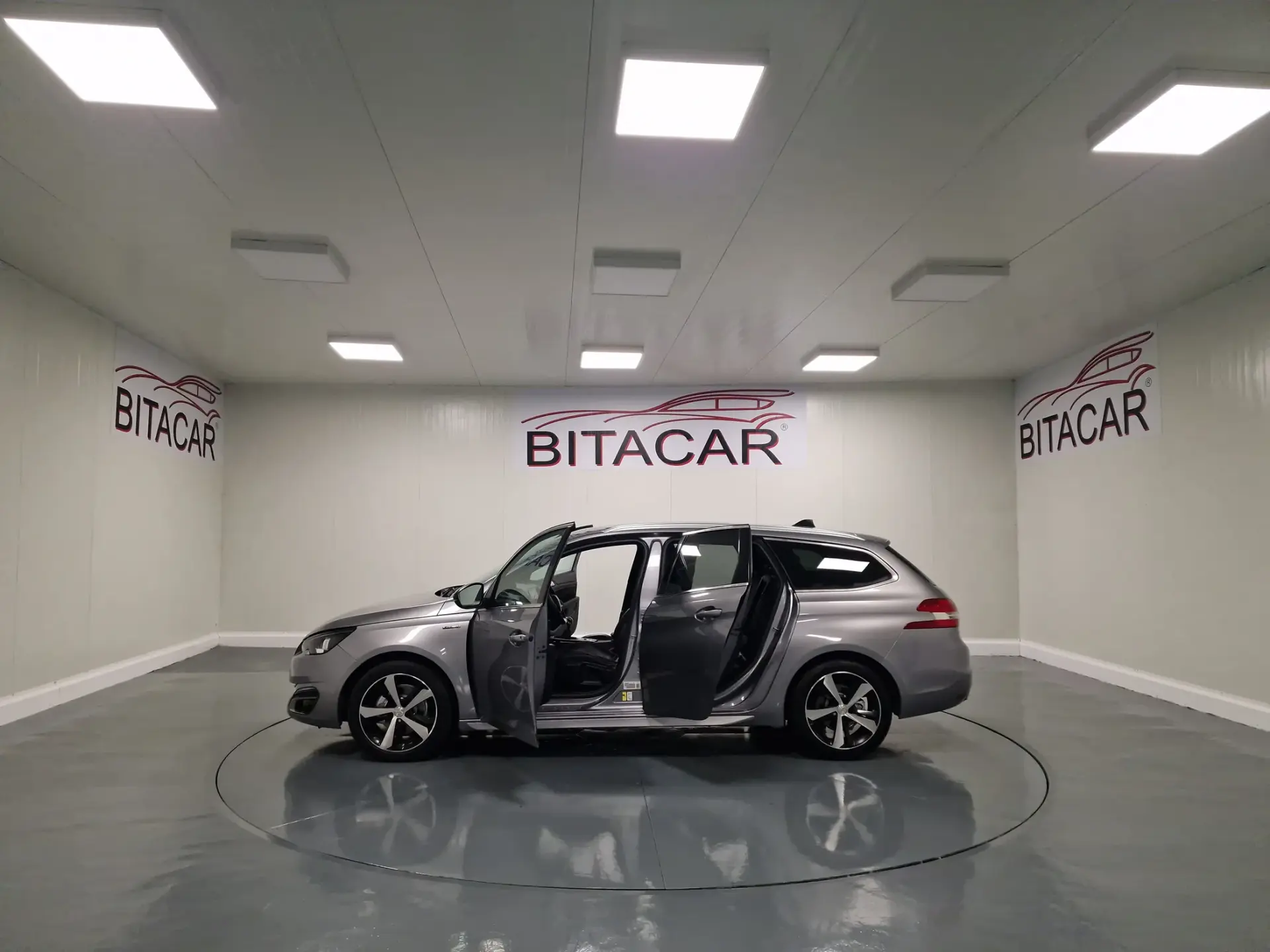 Peugeot 308 SW 1.6 BlueHDi GT Line 24