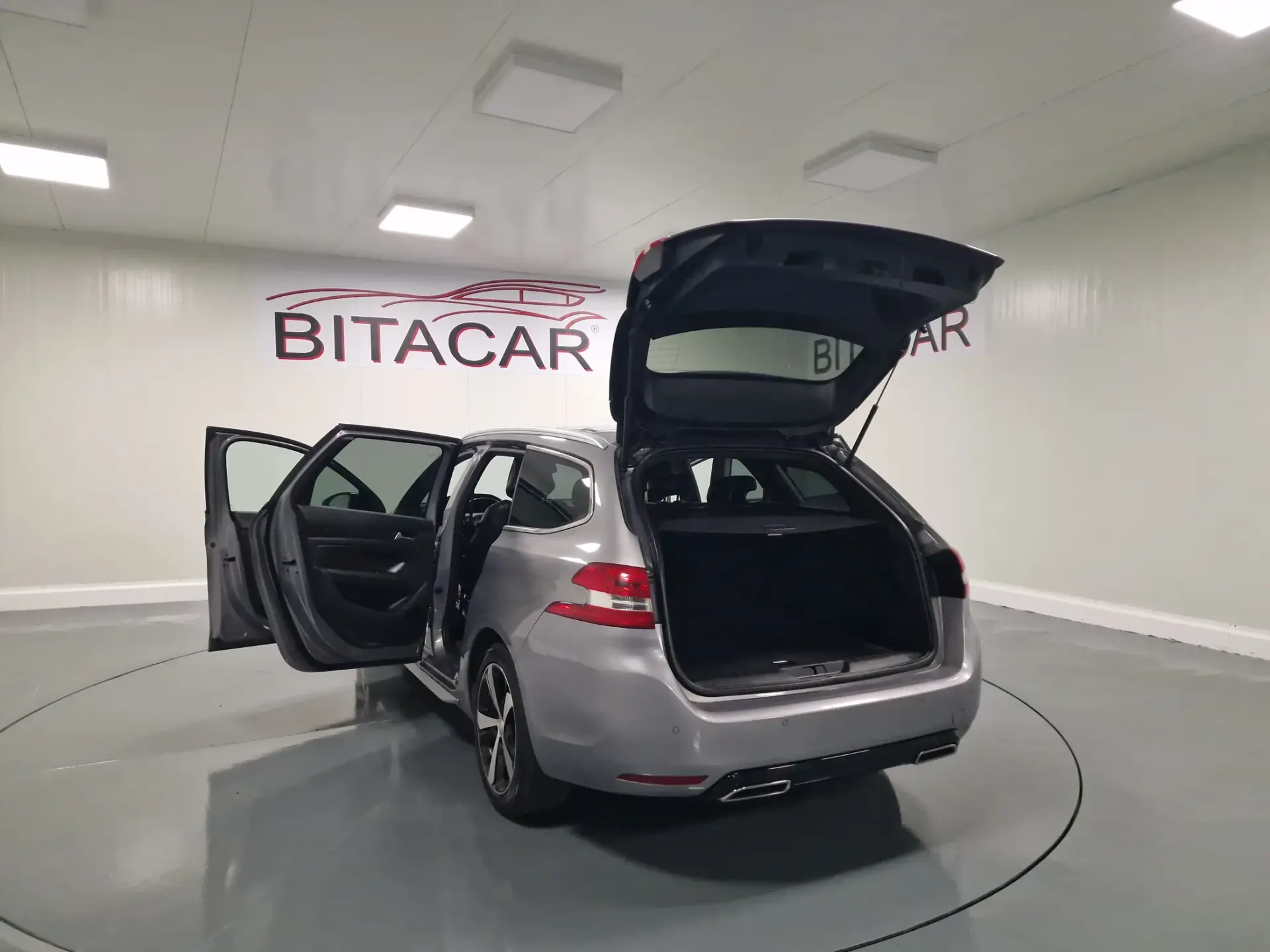 Peugeot 308 SW 1.6 BlueHDi GT Line 26