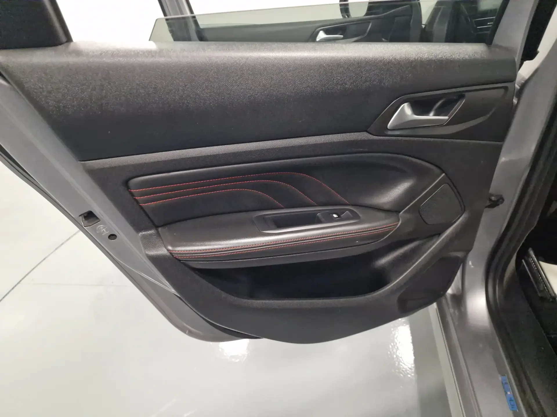 Peugeot 308 SW 1.6 BlueHDi GT Line 36