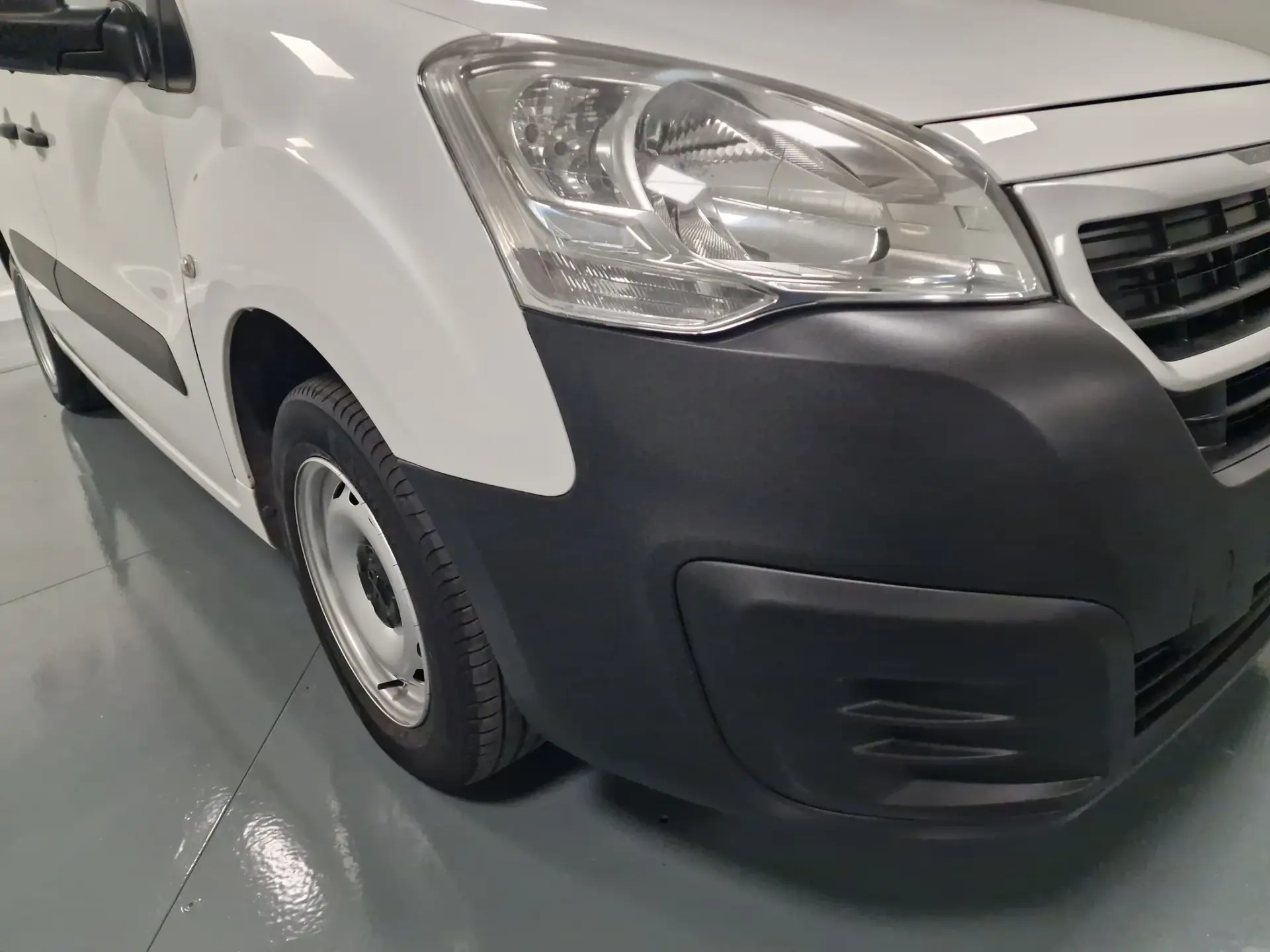 Peugeot Partner 1.6 BlueHDi L1 Premium 3L 5