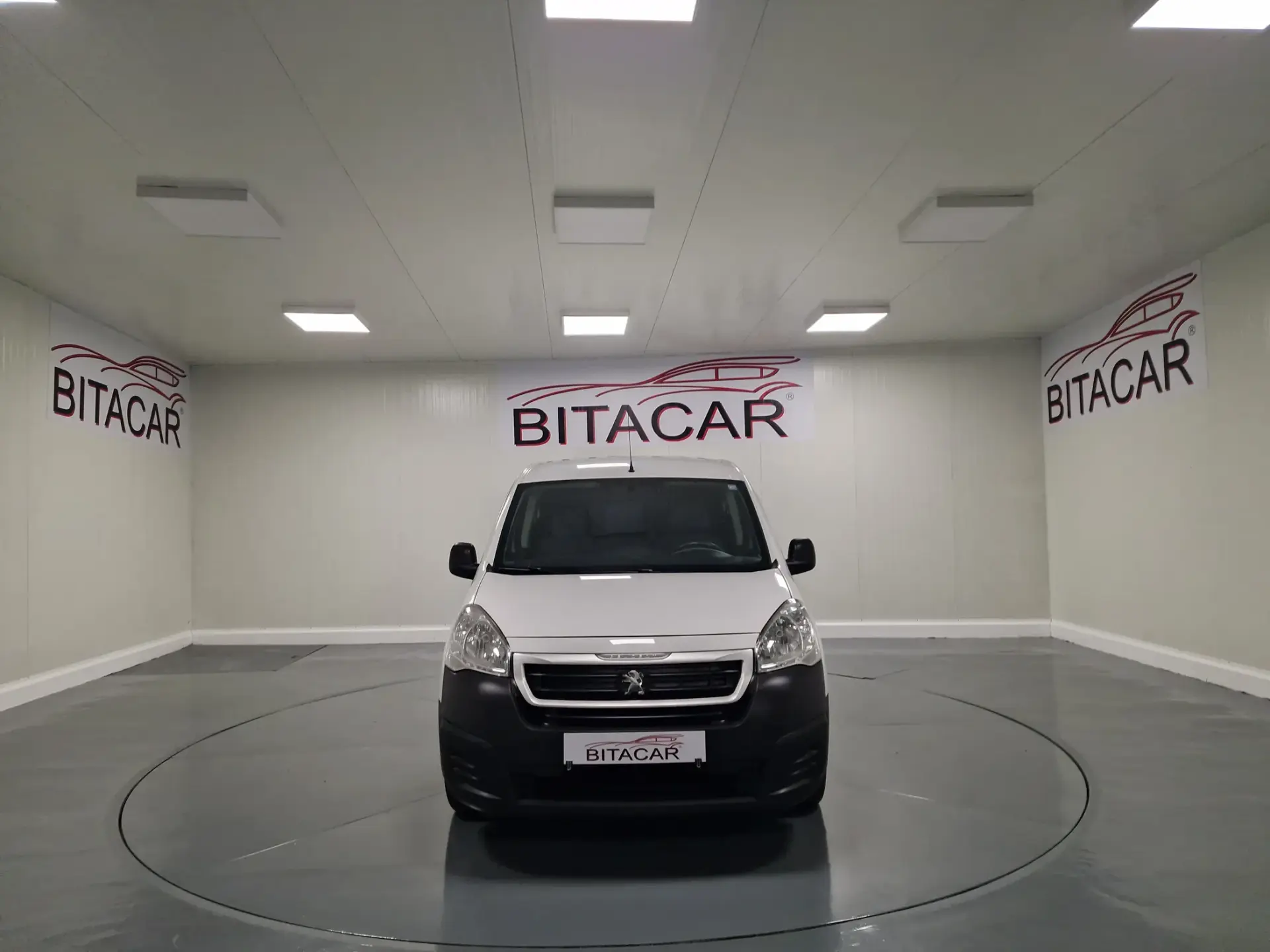 Peugeot Partner 1.6 BlueHDi L1 Premium 3L 7