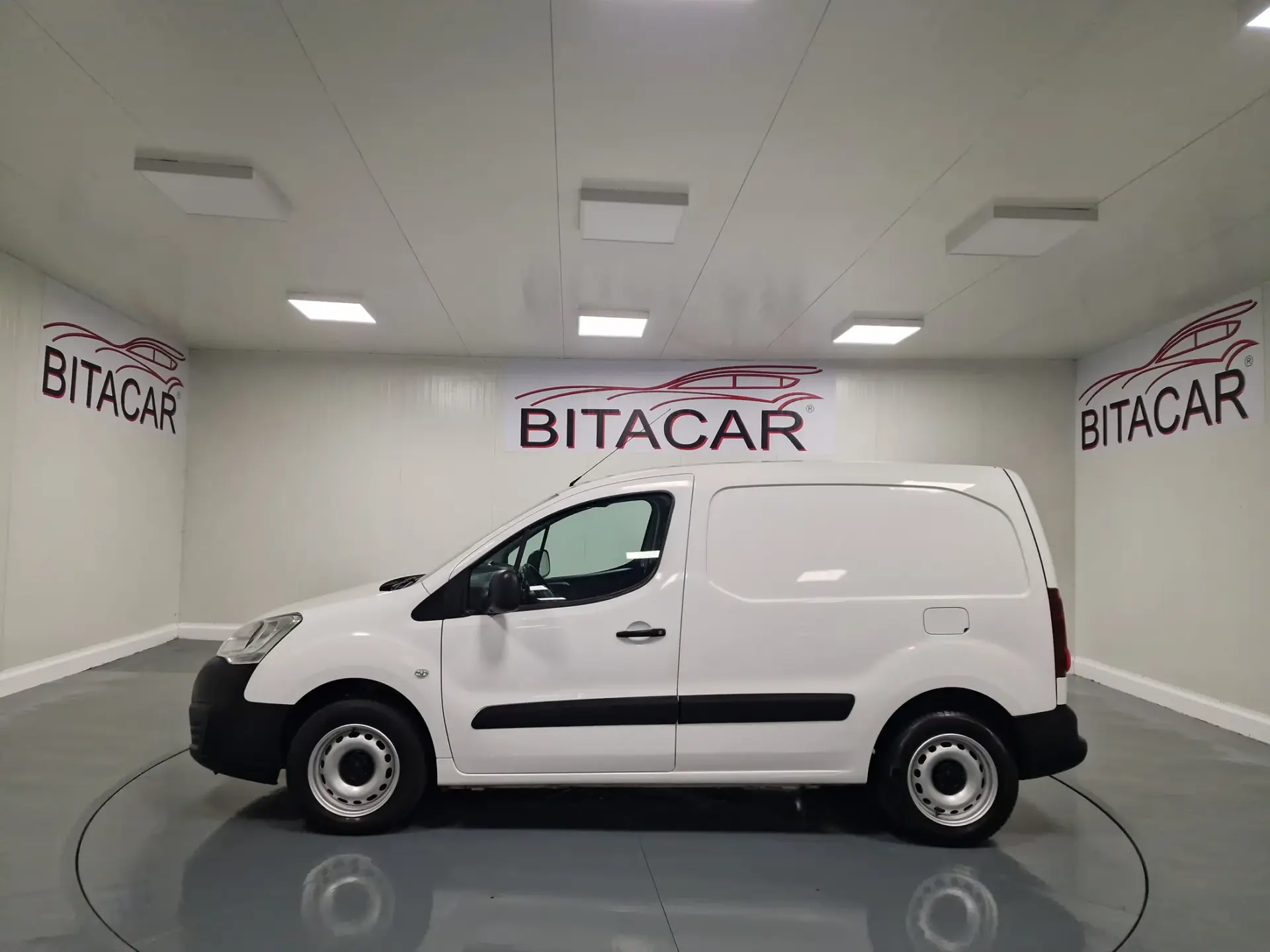 Peugeot Partner 1.6 BlueHDi L1 Premium 3L 13