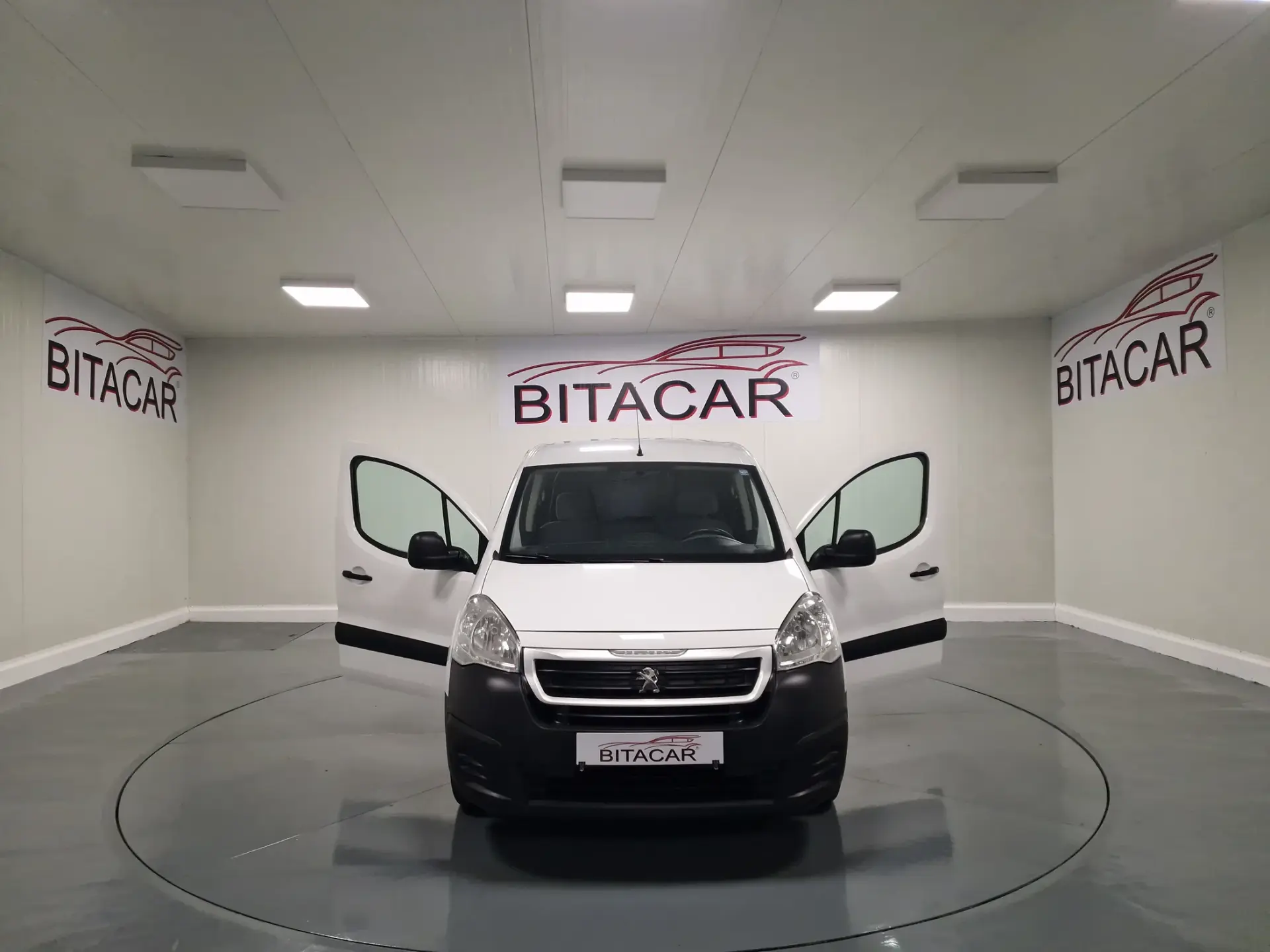Peugeot Partner 1.6 BlueHDi L1 Premium 3L 16
