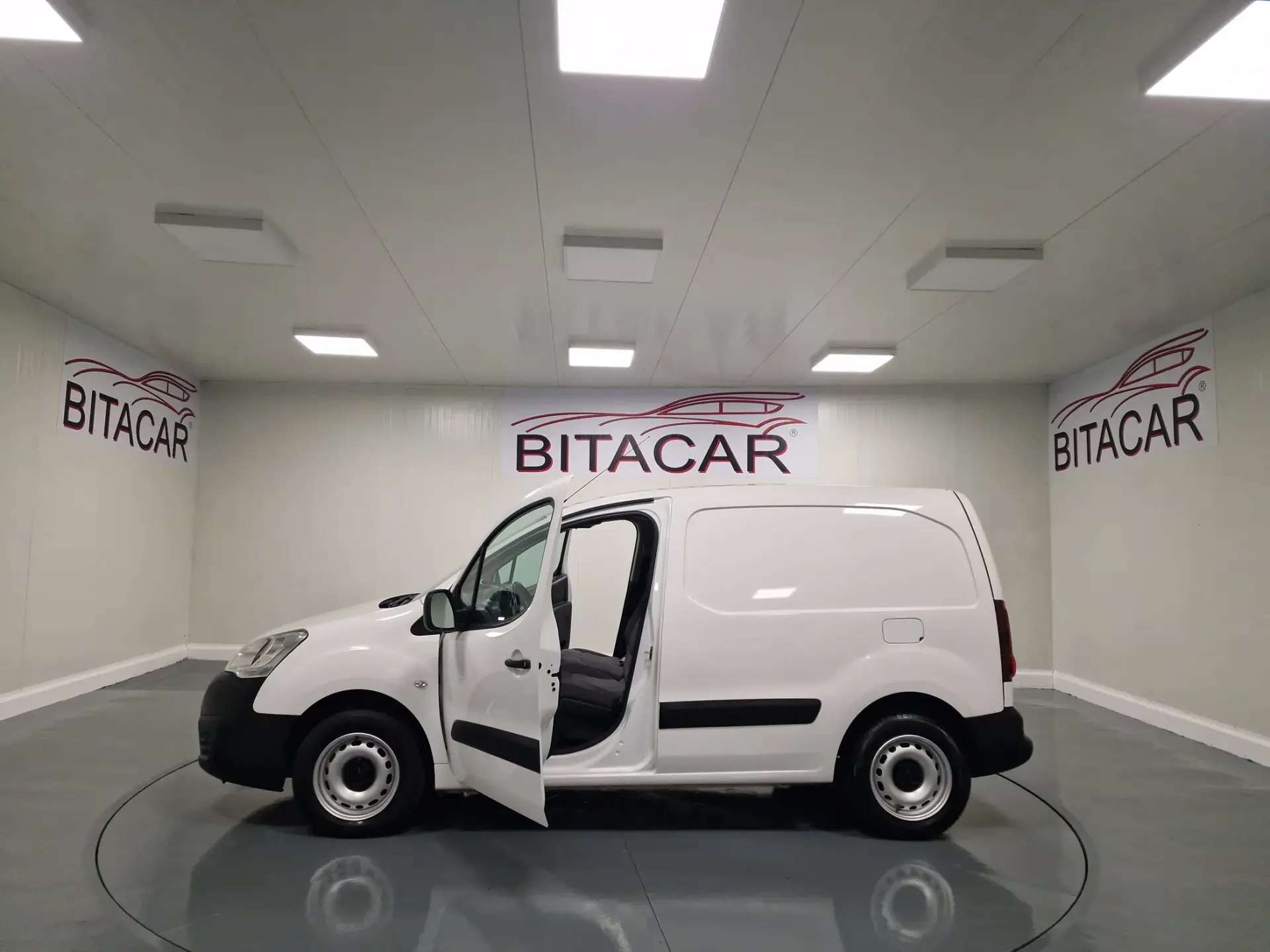 Peugeot Partner 1.6 BlueHDi L1 Premium 3L 19
