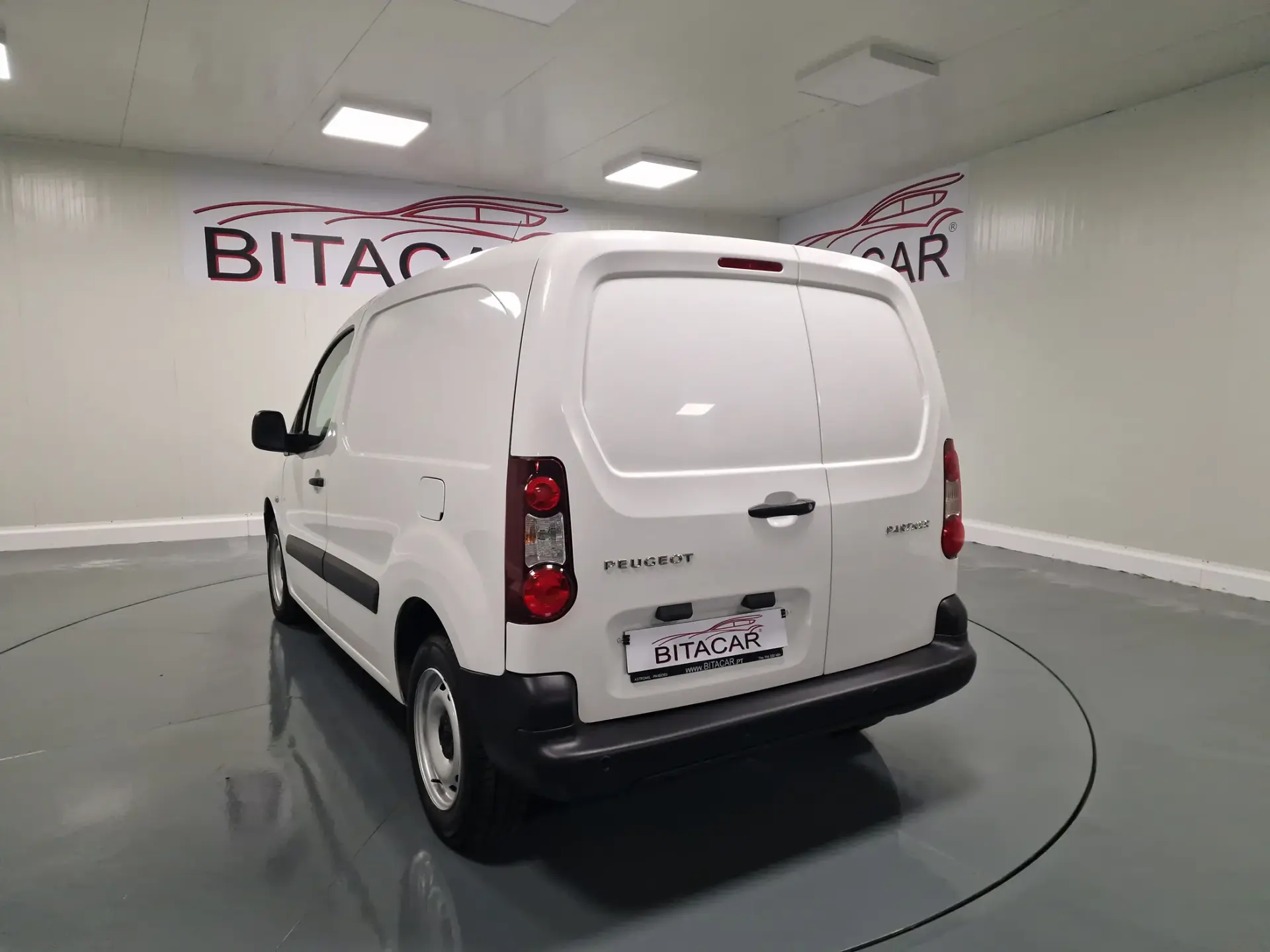 Peugeot Partner 1.6 BlueHDi L1 Premium 3L 22