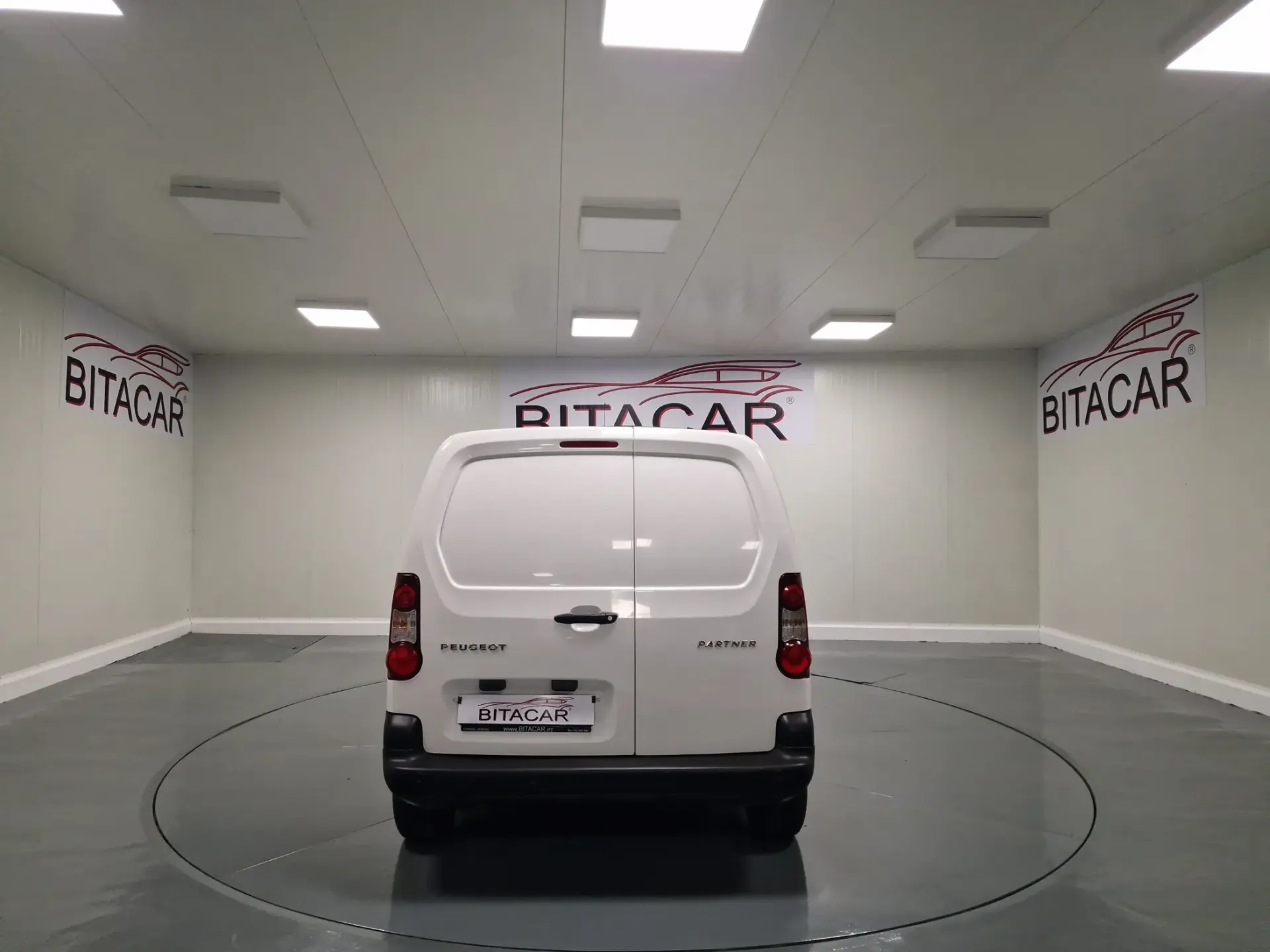 Peugeot Partner 1.6 BlueHDi L1 Premium 3L 24