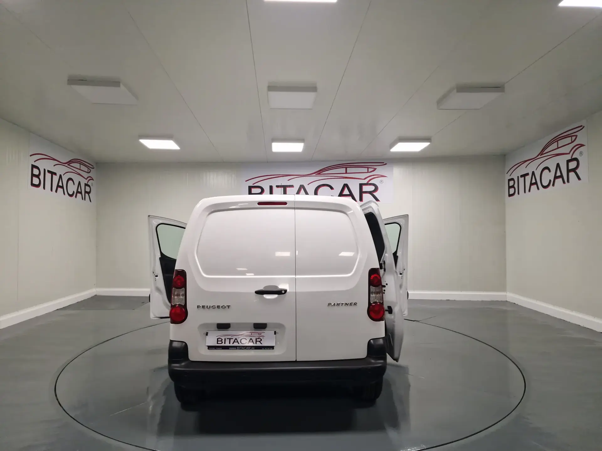Peugeot Partner 1.6 BlueHDi L1 Premium 3L 30