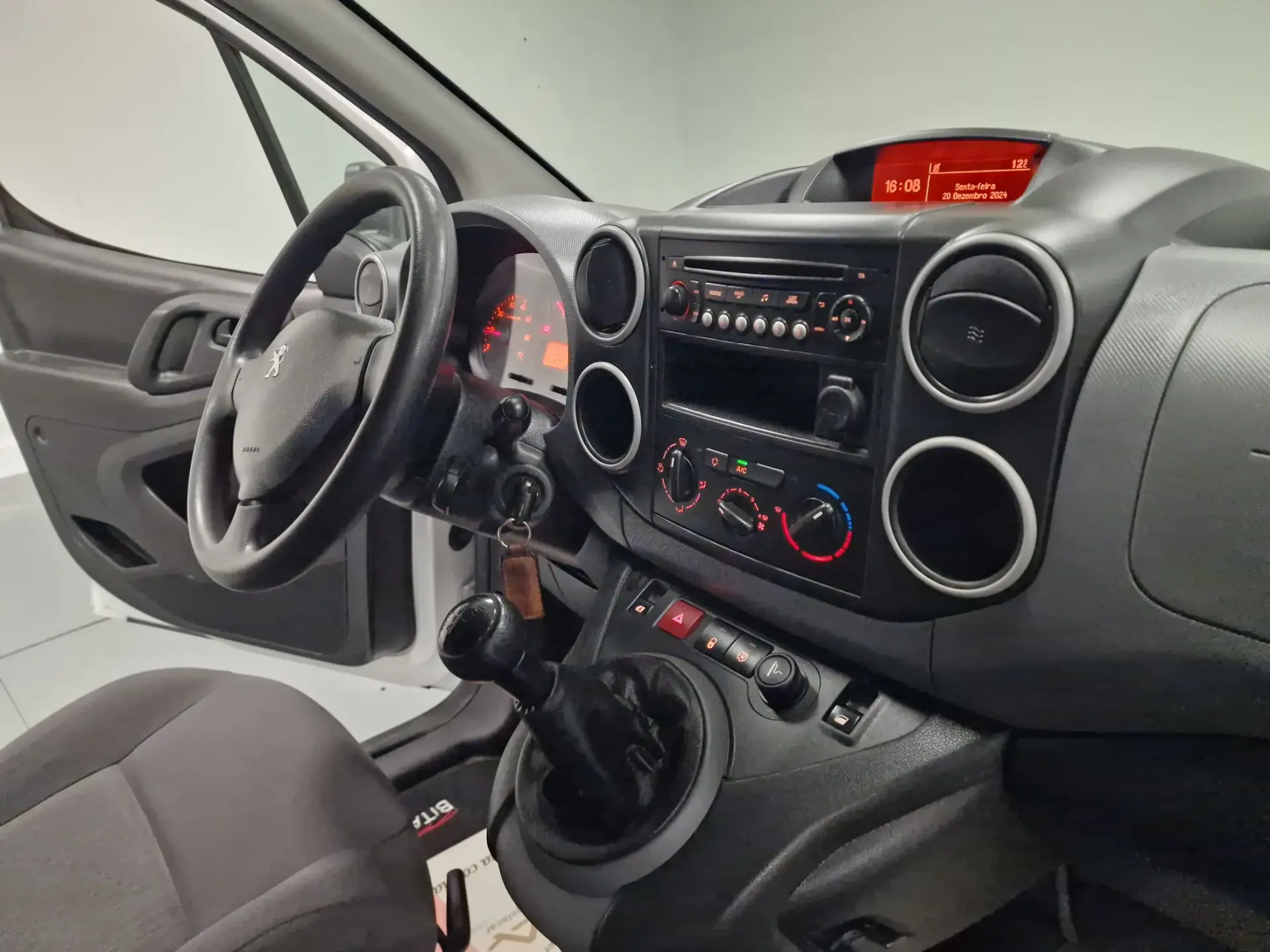 Peugeot Partner 1.6 BlueHDi L1 Premium 3L 50