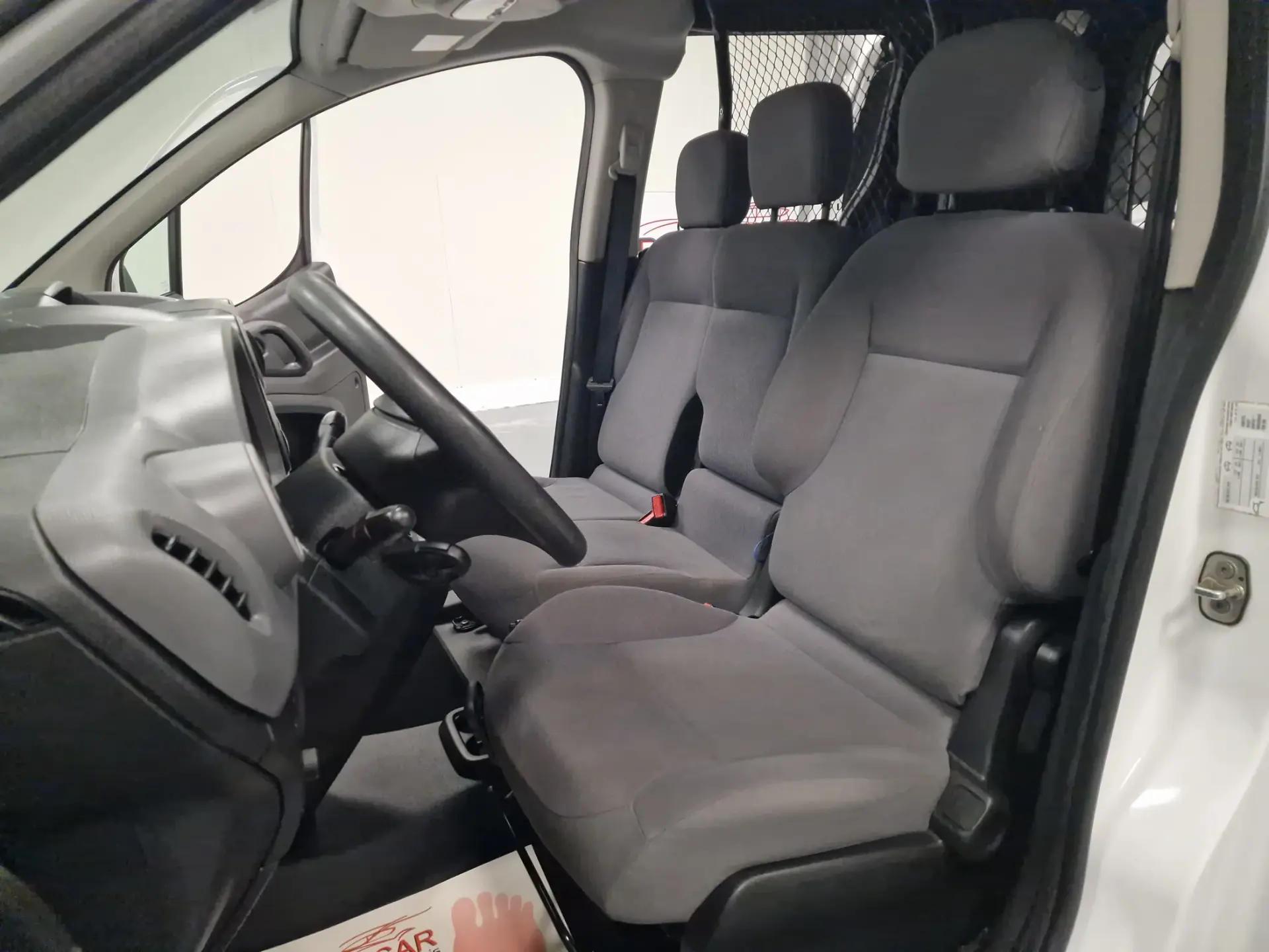 Peugeot Partner 1.6 BlueHDi L1 Premium 3L 53