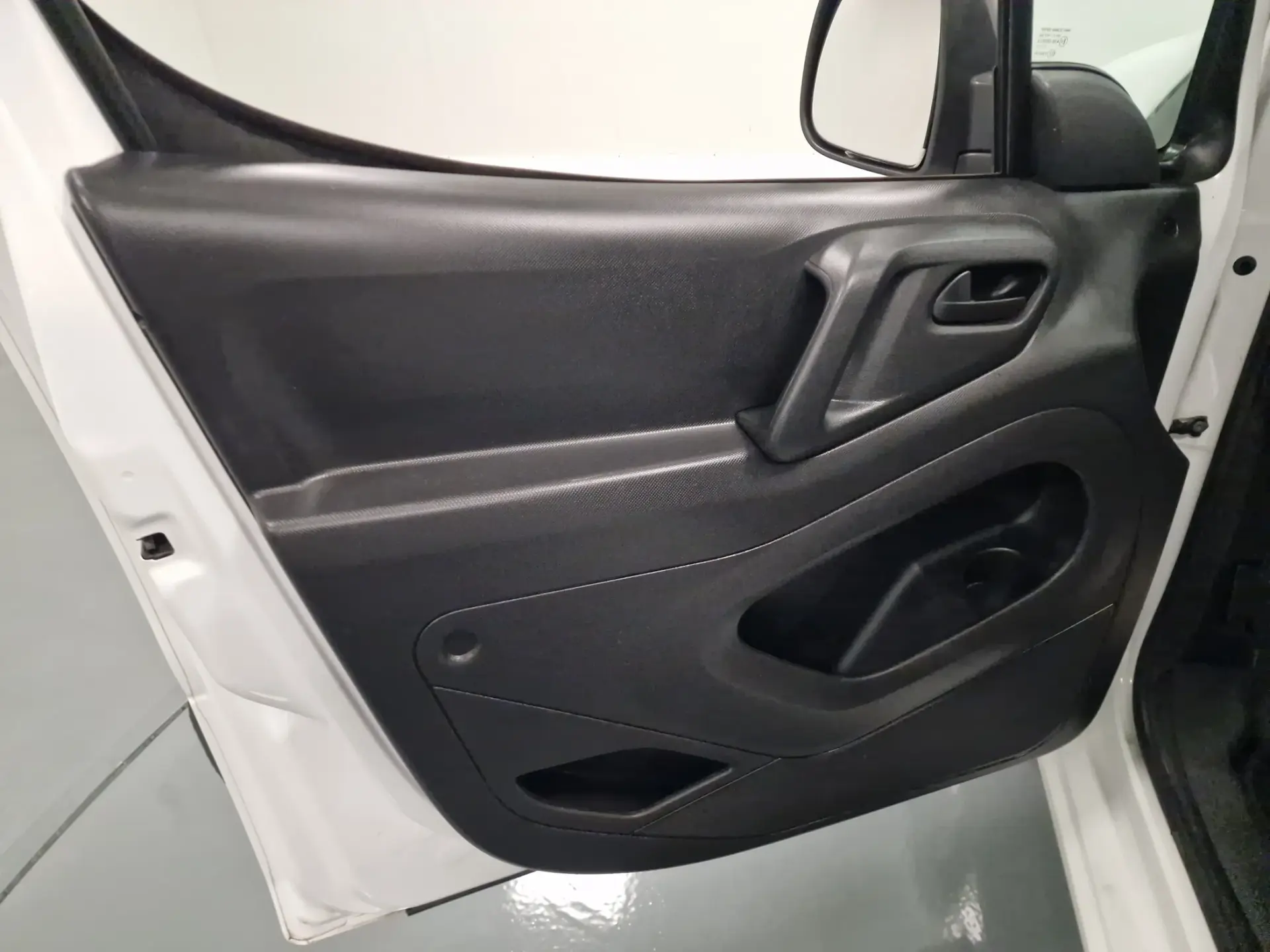 Peugeot Partner 1.6 BlueHDi L1 Premium 3L 54