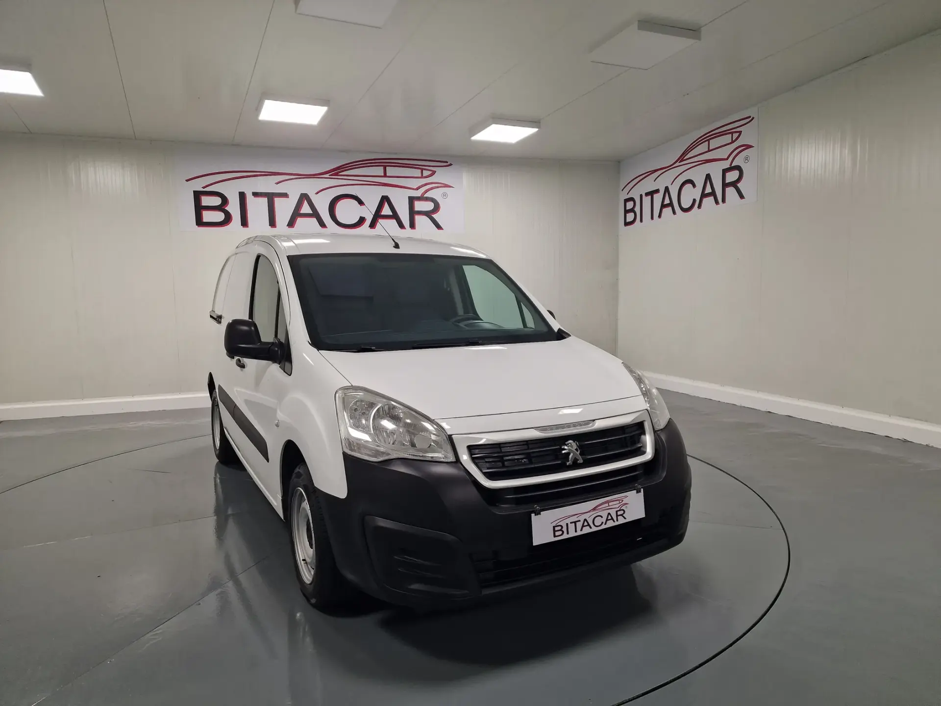 Peugeot Partner 1.6 BLUEHDI 100CV IVA DEDUTIVEL 1
