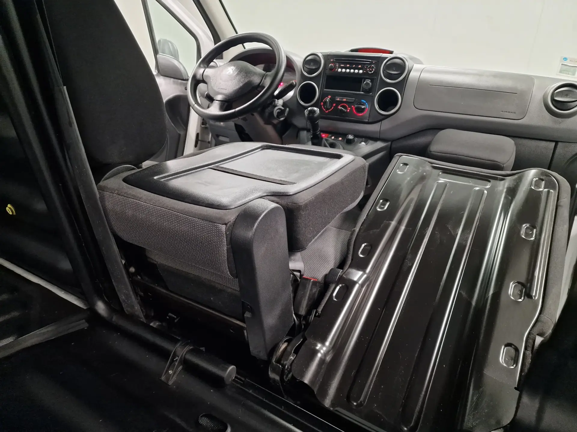 Peugeot Partner 1.6 BLUEHDI  IVA DEDUTIVEL 12