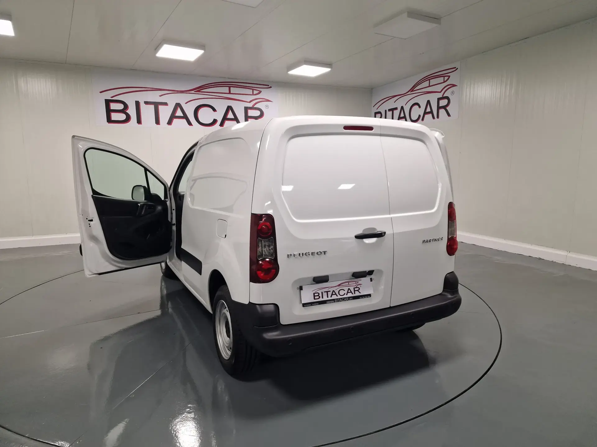 Peugeot Partner 1.6 BlueHDi L1 100CV SE Office 32