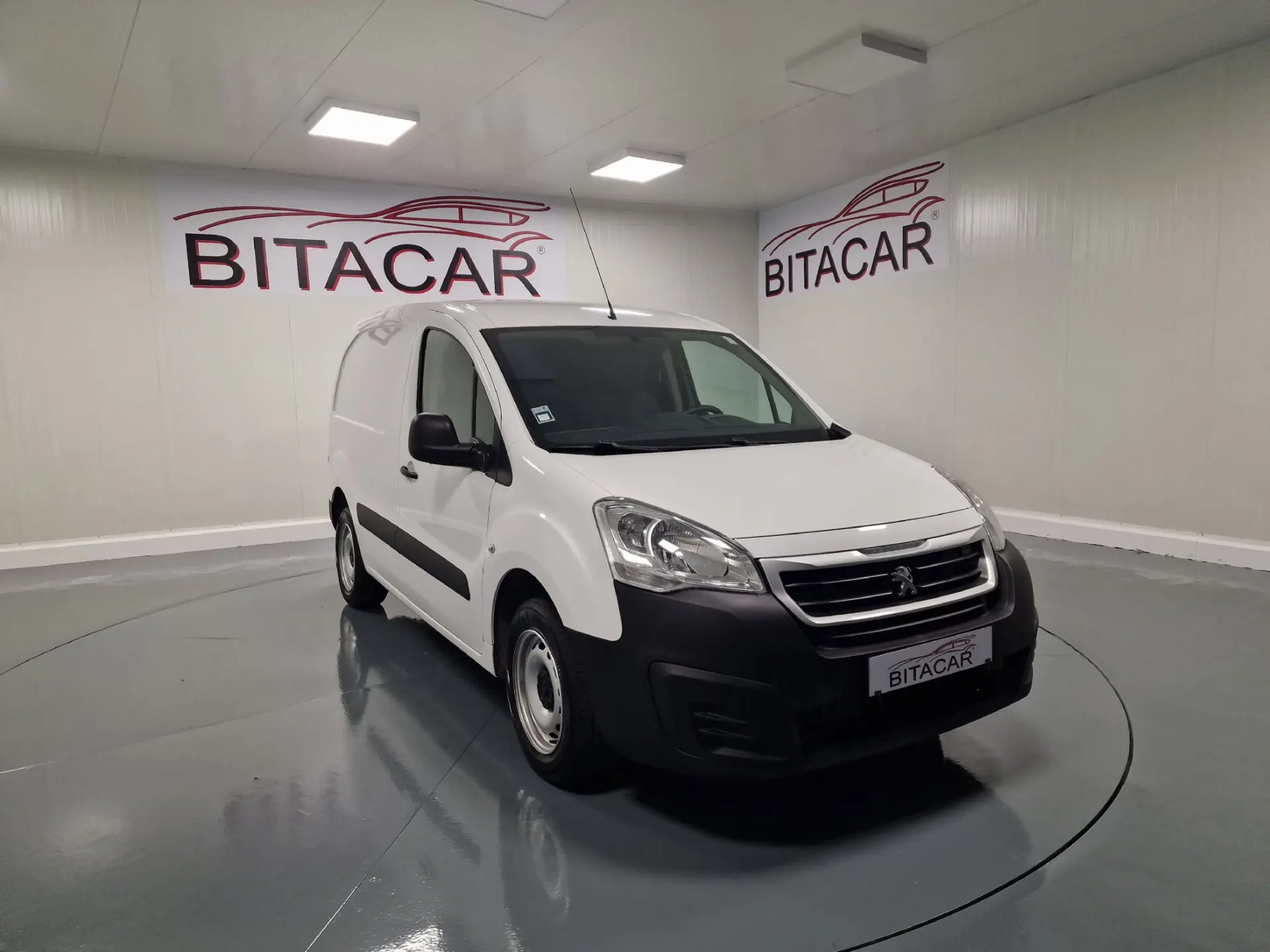 Peugeot Partner 1.6 HDI IVA DEDUTIVEL 1