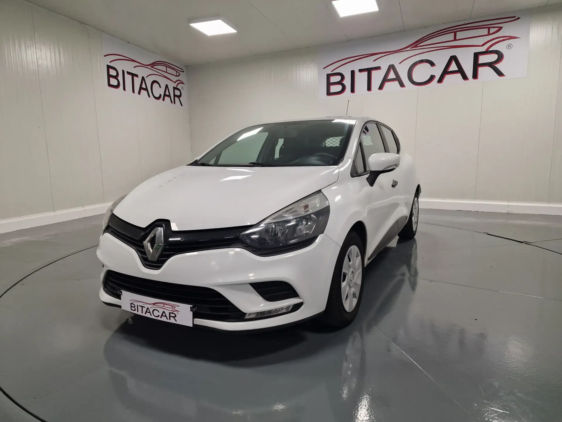Renault Clio SOCIETE 1.5 DCI ZEN GPS IVA DEDUTIVEL 4