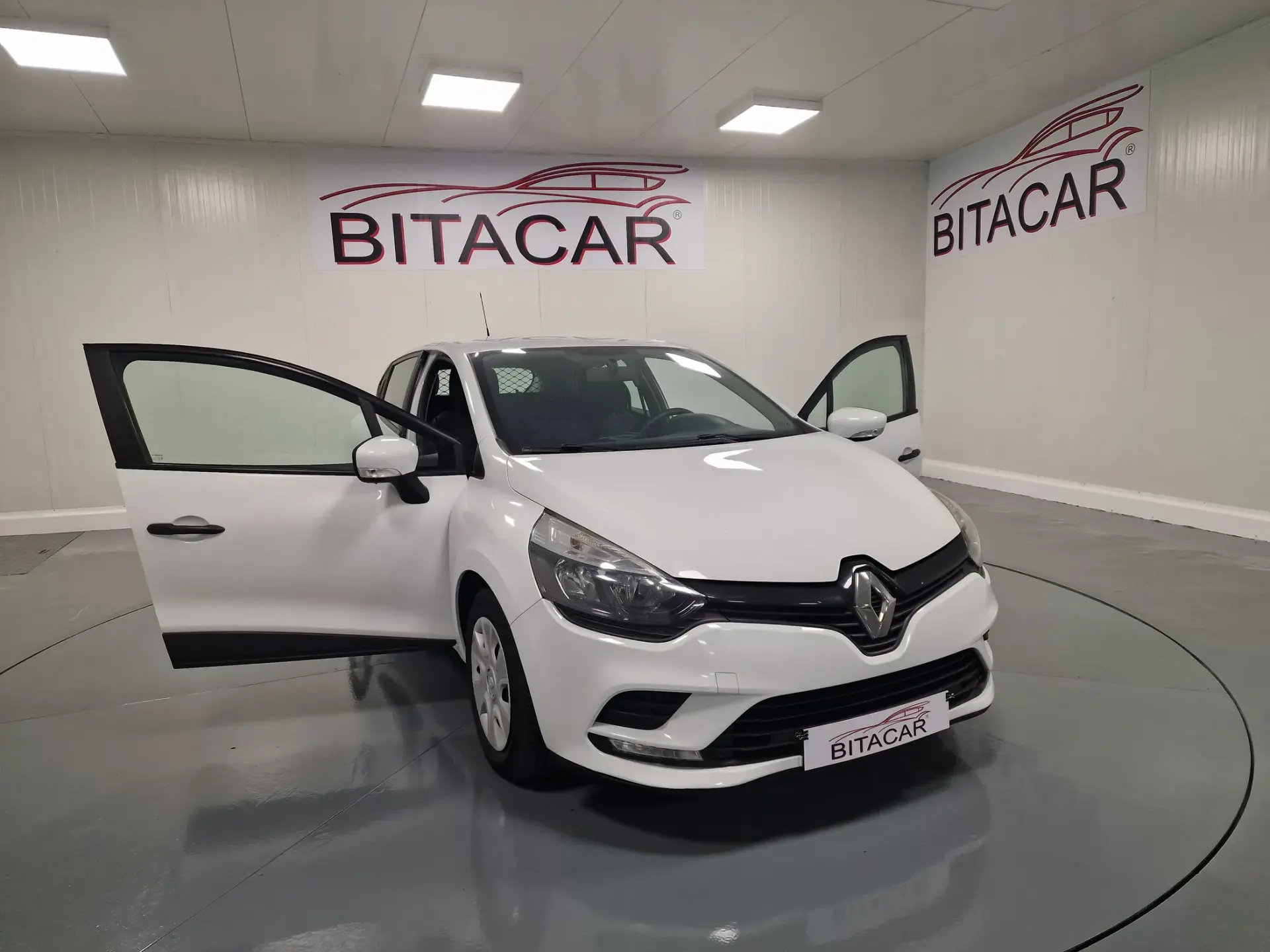 Renault Clio SOCIETE 1.5 DCI ZEN GPS IVA DEDUTIVEL 5