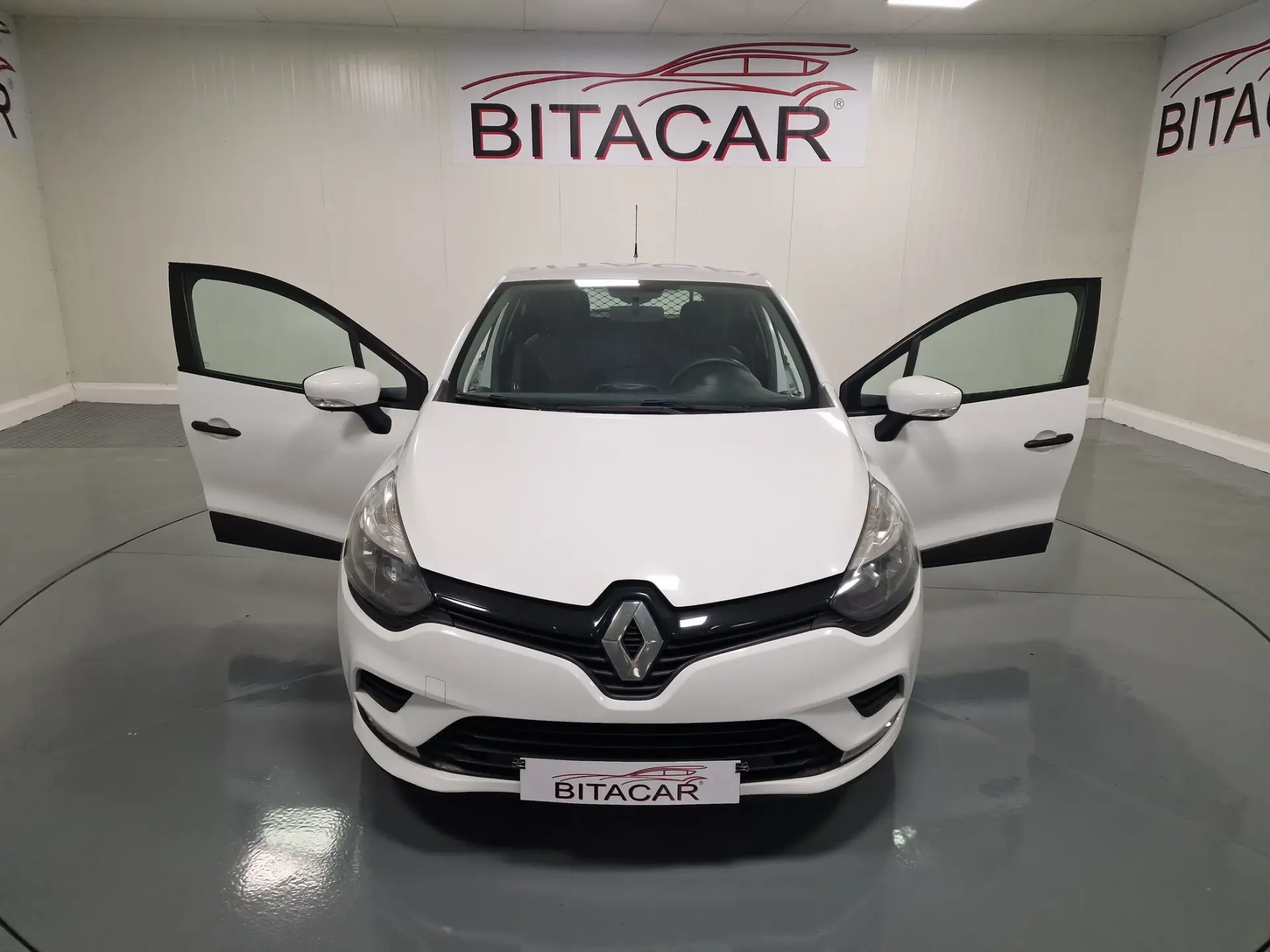 Renault Clio SOCIETE 1.5 DCI ZEN GPS IVA DEDUTIVEL 8