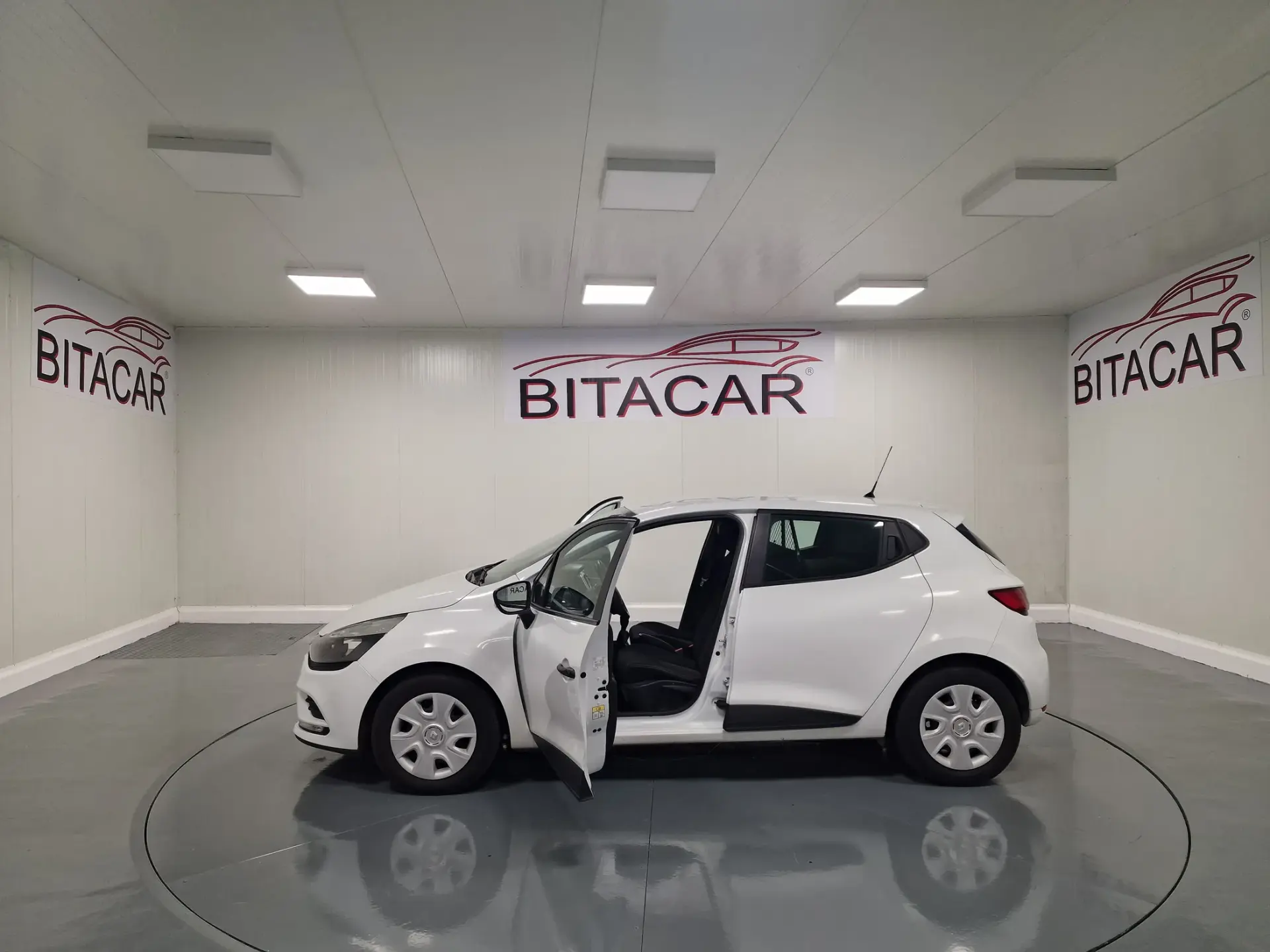 Renault Clio SOCIETE 1.5 DCI ZEN GPS IVA DEDUTIVEL 10