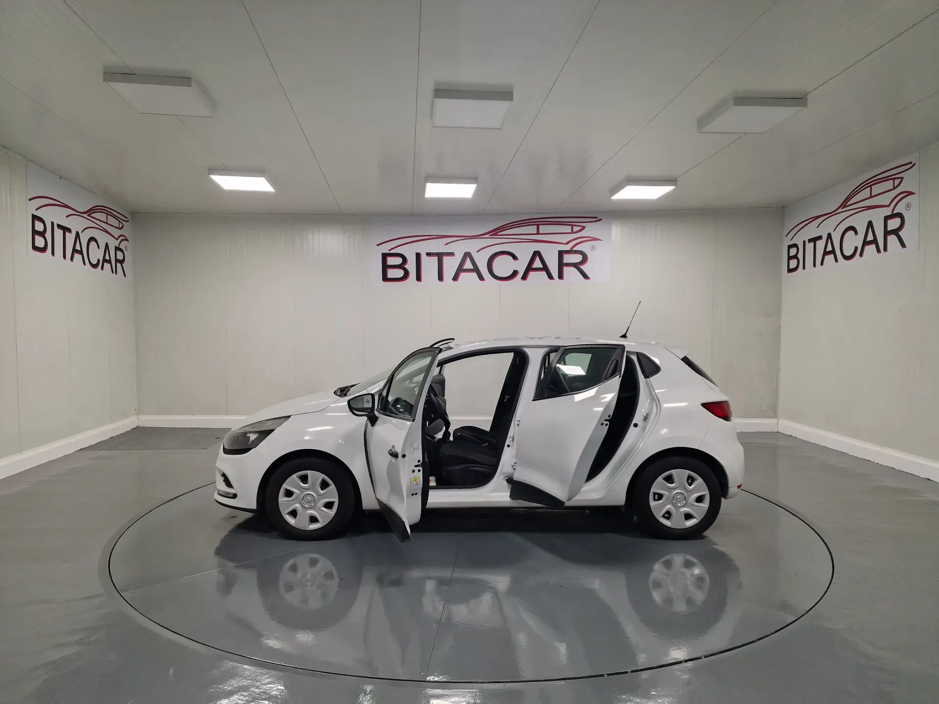 Renault Clio SOCIETE 1.5 DCI ZEN GPS IVA DEDUTIVEL 20