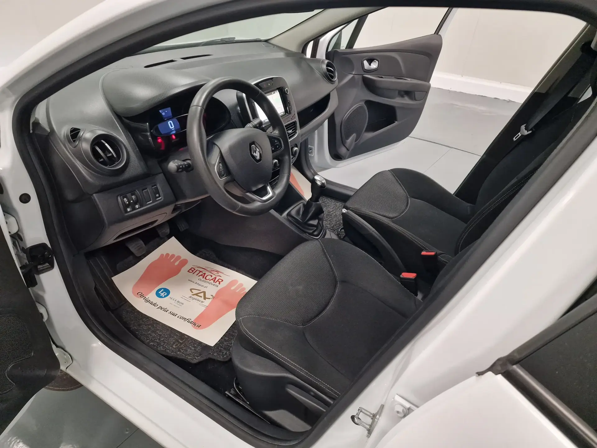 Renault Clio SOCIETE 1.5 DCI ZEN GPS IVA DEDUTIVEL 42