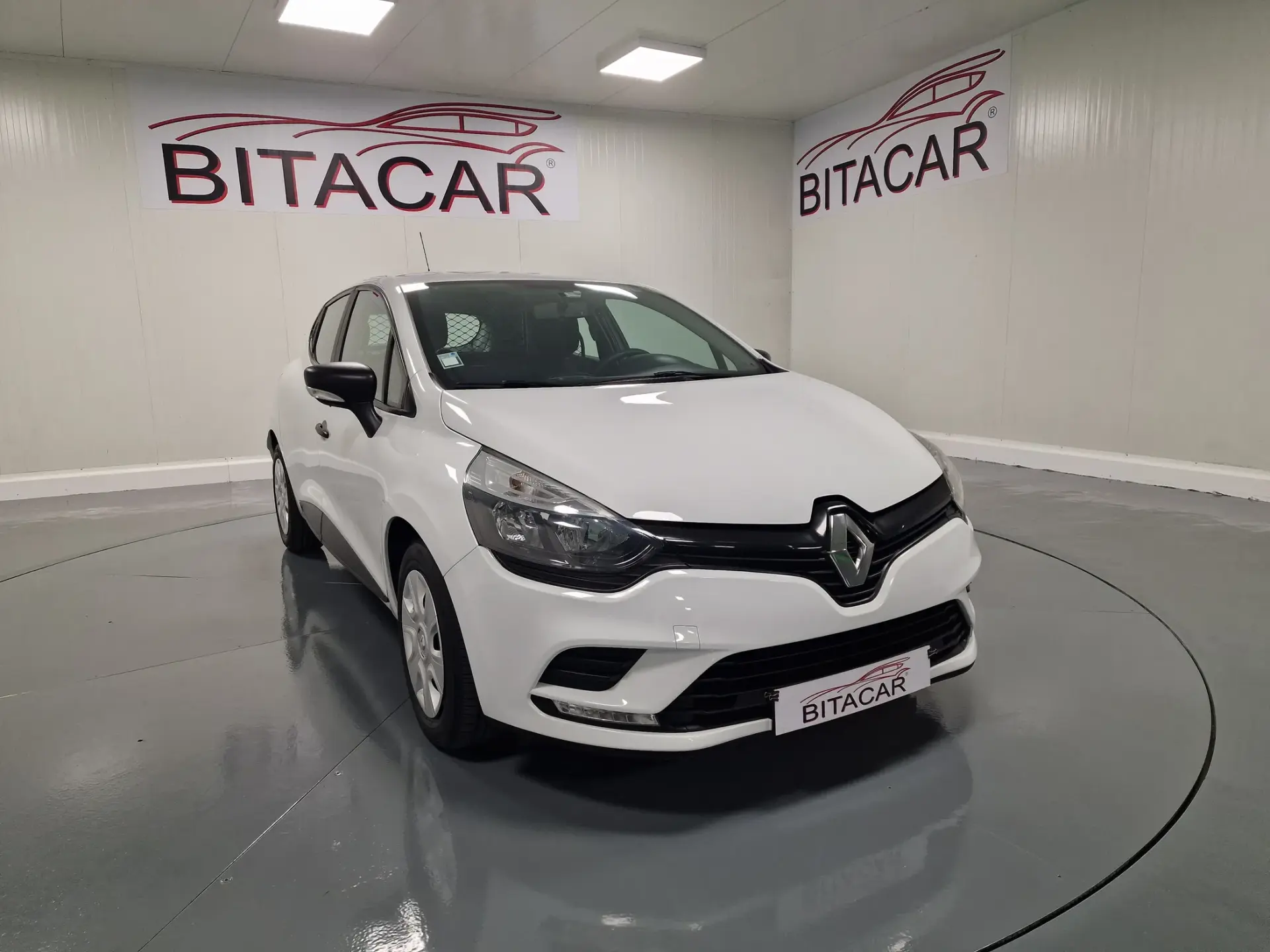 Renault Clio SOCIETE 1.5 dCi Zen 34.000Kms IVA DEDUTIVEL 1