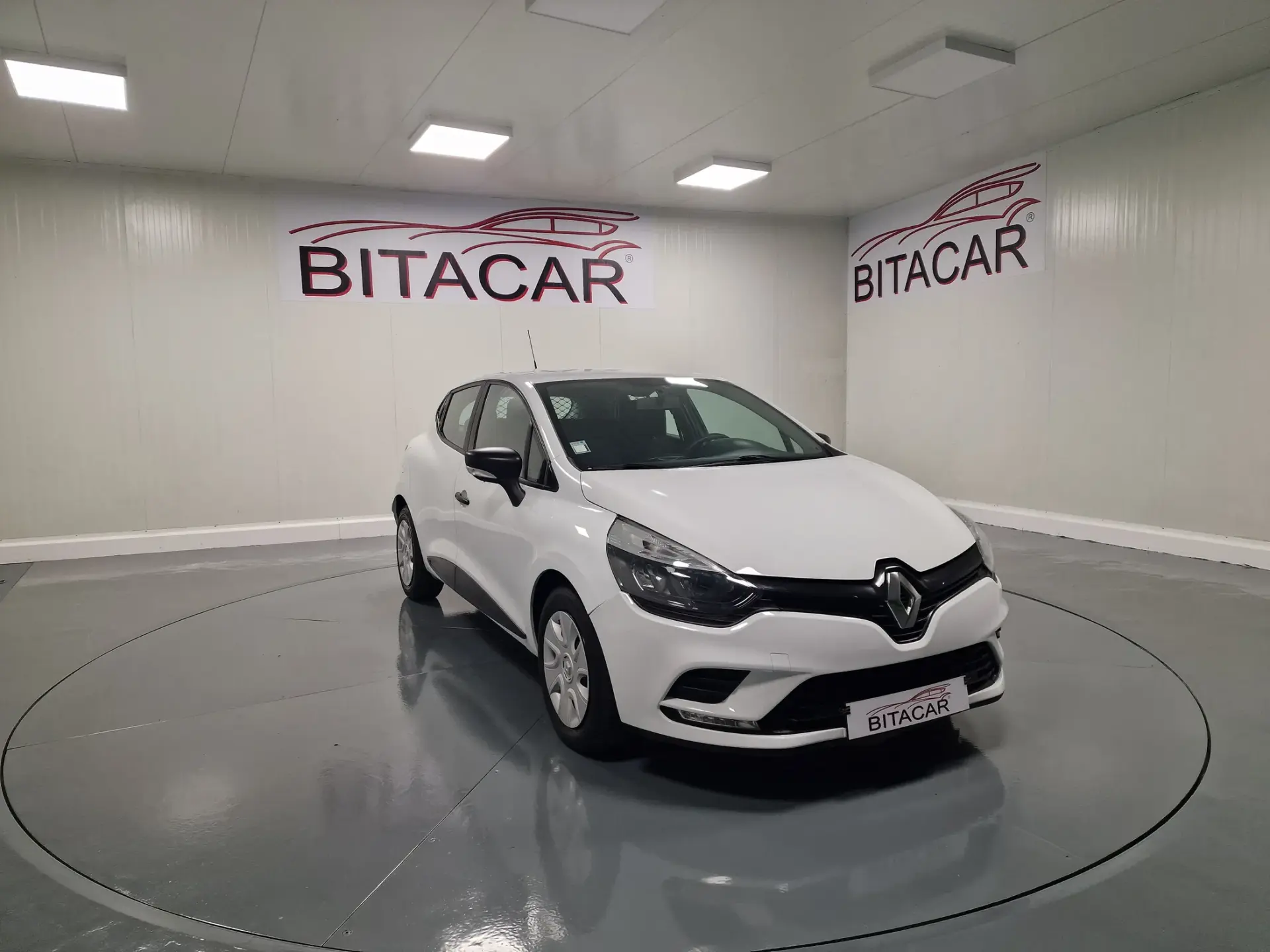 Renault Clio 1.5 SOCIETE 1.5 DCI ZEN IVA DEDUTIVEL 1