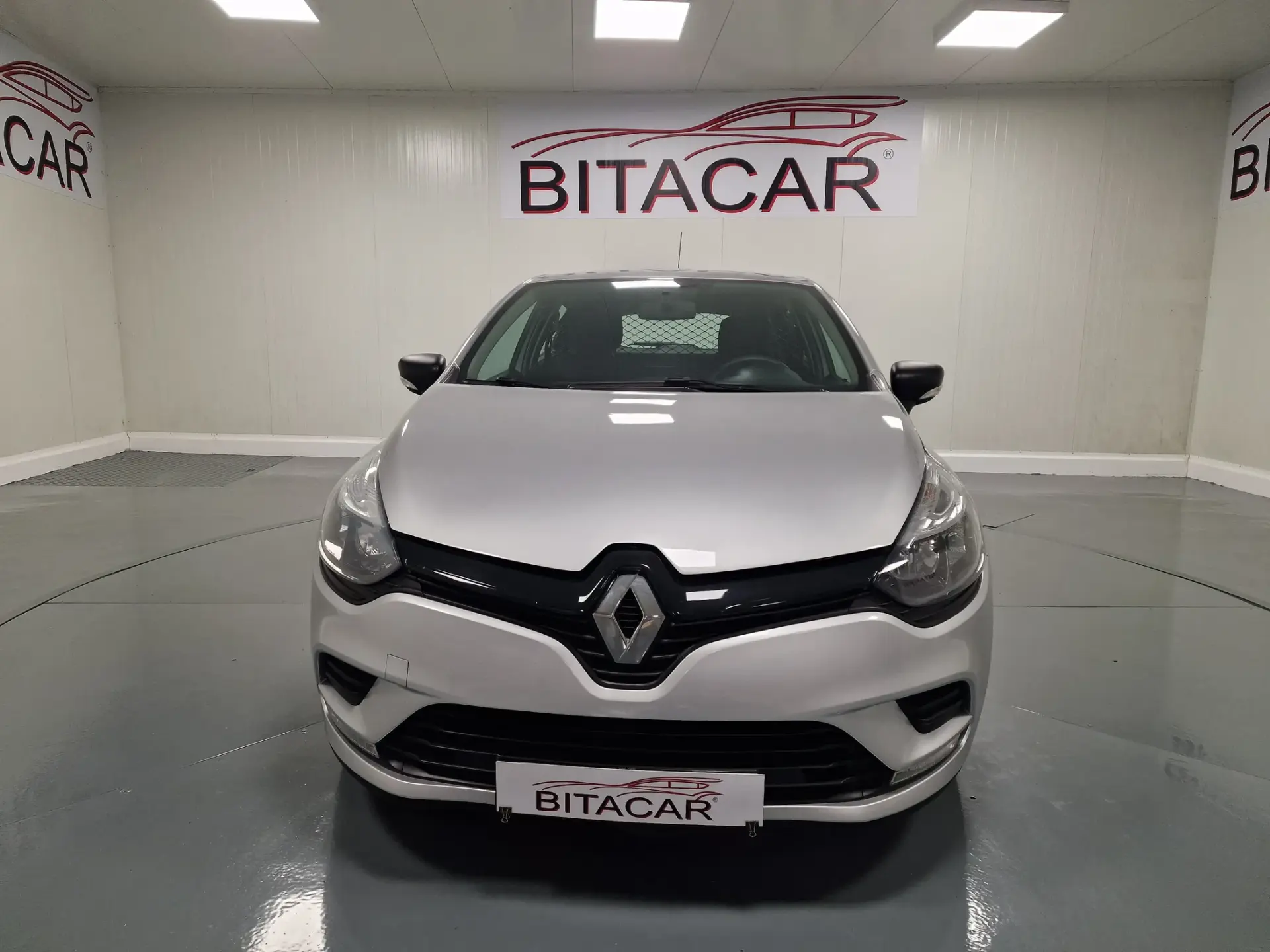 Renault Clio 1.5 dCi Zen IVA DEDUTIVEL 7