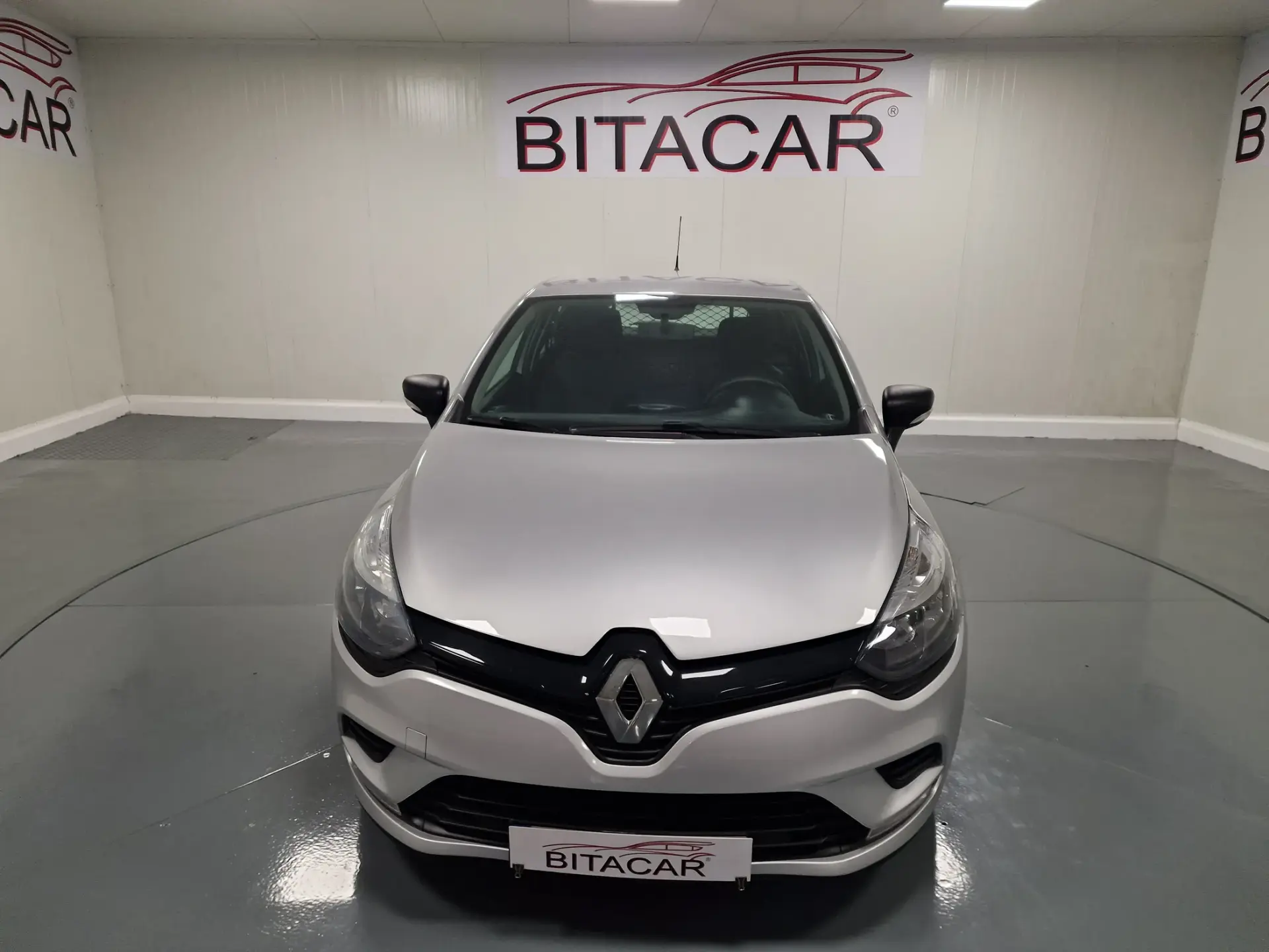Renault Clio 1.5 dCi Zen IVA DEDUTIVEL 8