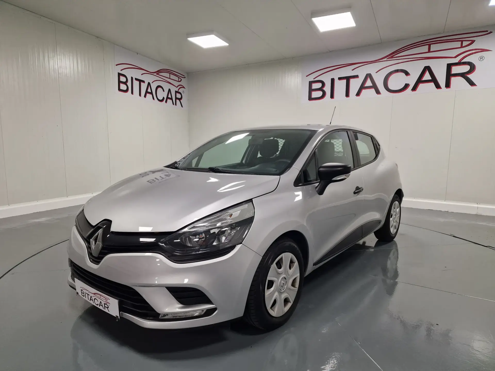 Renault Clio 1.5 dCi Zen IVA DEDUTIVEL 10
