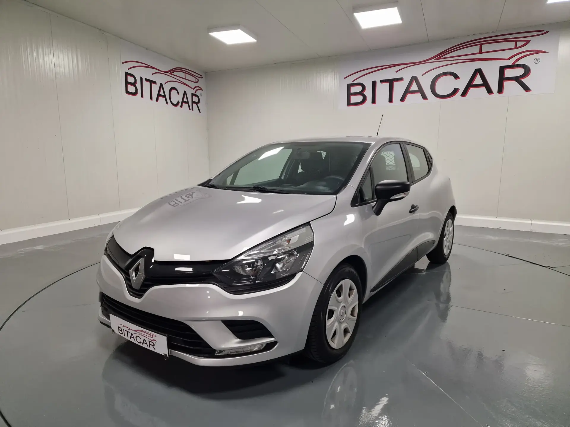 Renault Clio 1.5 dCi Zen IVA DEDUTIVEL 12