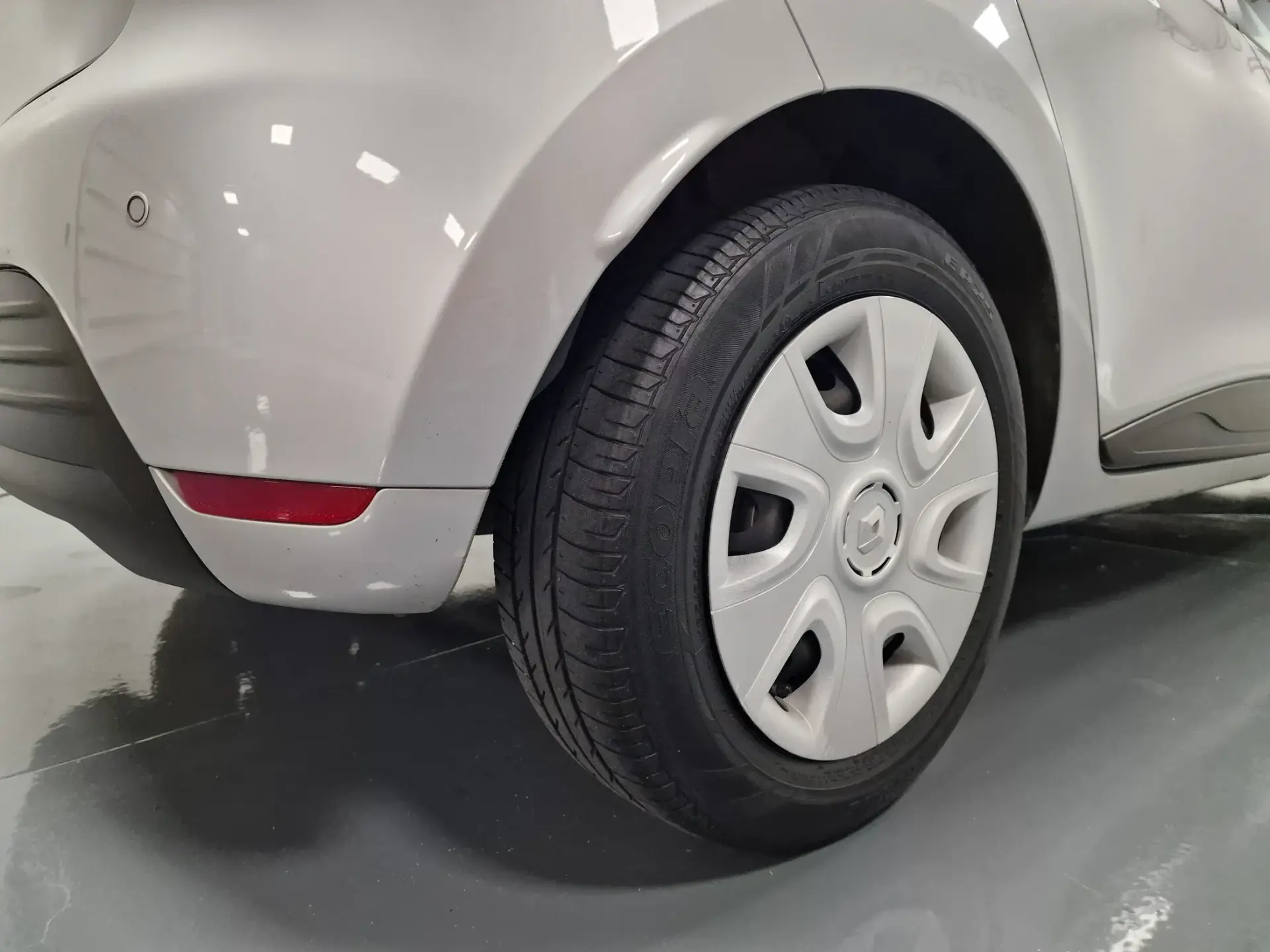 Renault Clio 1.5 dCi Zen IVA DEDUTIVEL 22