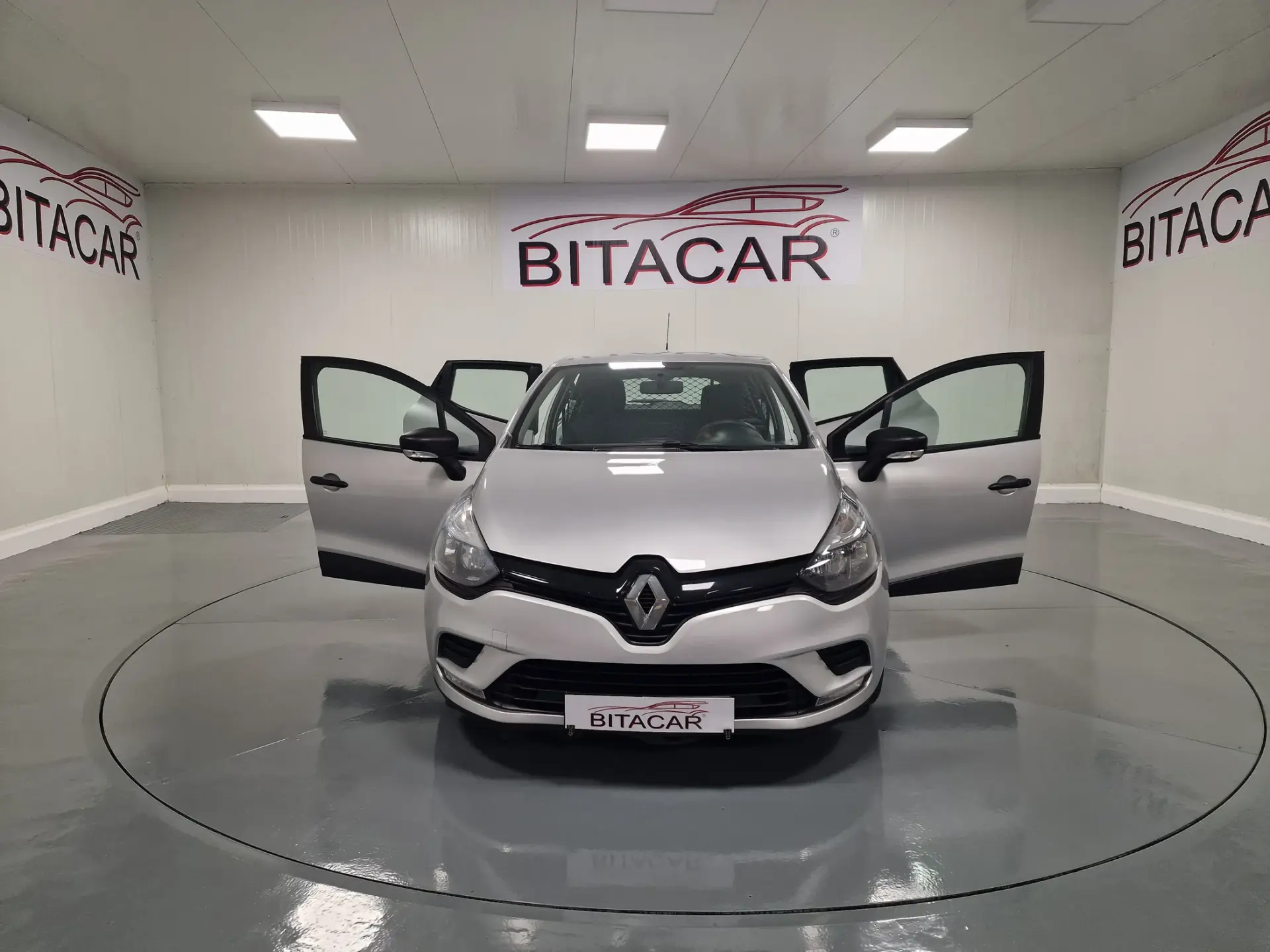 Renault Clio 1.5 dCi Zen IVA DEDUTIVEL 30