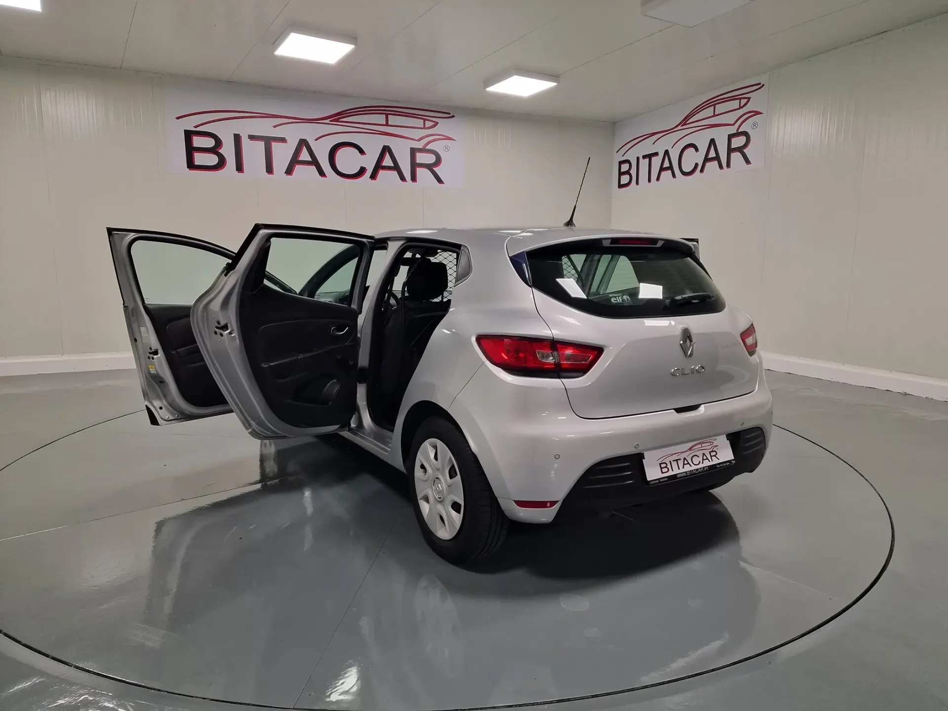 Renault Clio 1.5 dCi Zen IVA DEDUTIVEL 36