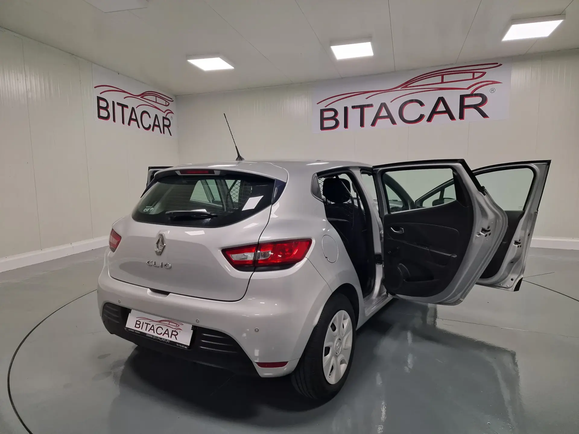 Renault Clio 1.5 dCi Zen IVA DEDUTIVEL 41