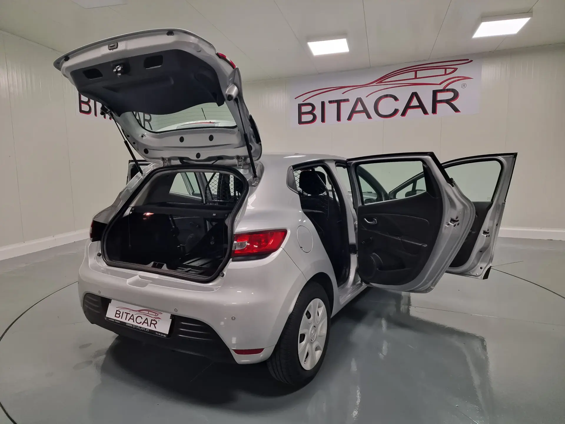 Renault Clio 1.5 dCi Zen IVA DEDUTIVEL 42