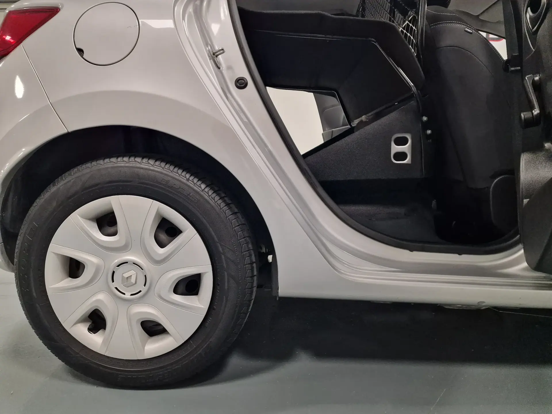 Renault Clio 1.5 dCi Zen IVA DEDUTIVEL 48