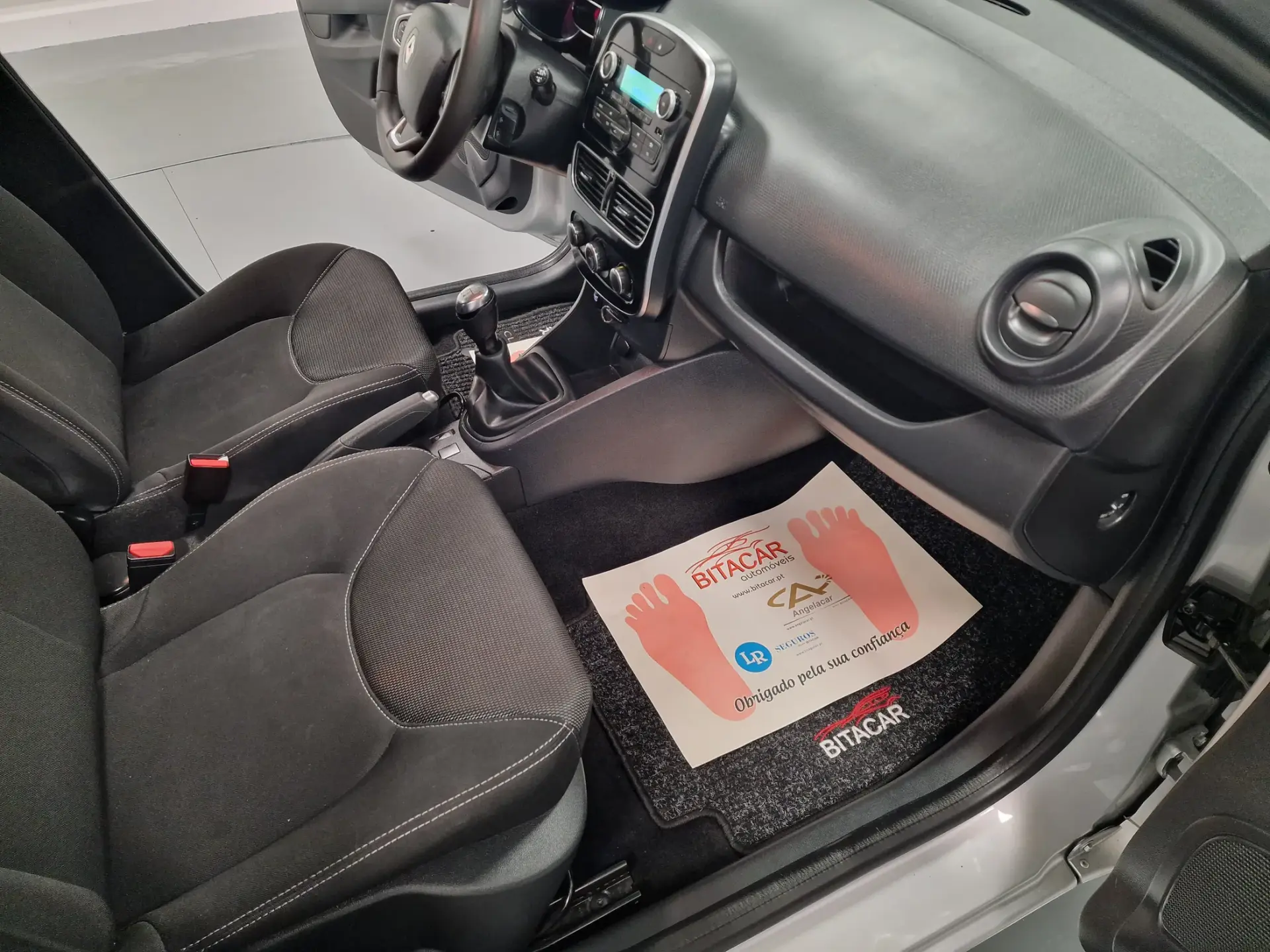 Renault Clio 1.5 dCi Zen IVA DEDUTIVEL 53