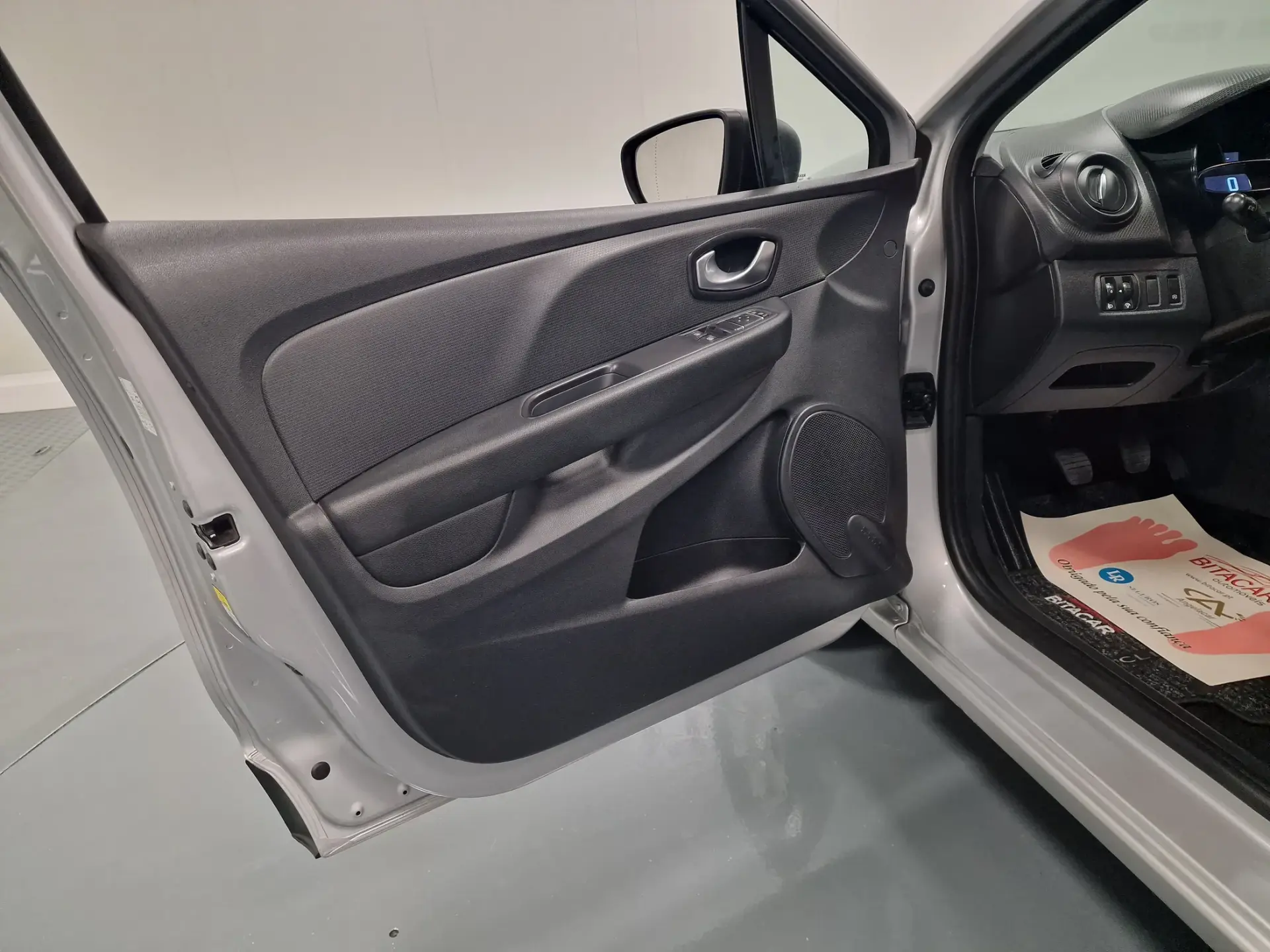 Renault Clio 1.5 dCi Zen IVA DEDUTIVEL 60
