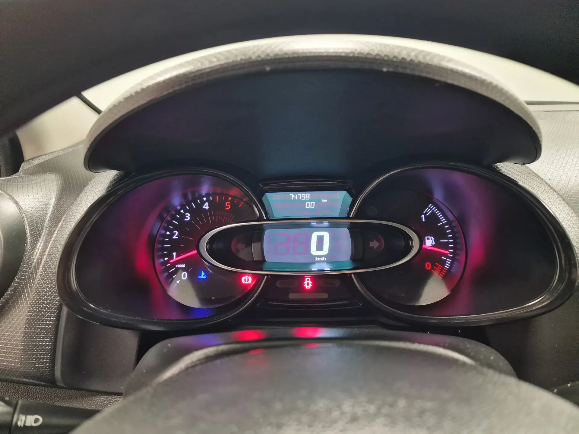 Renault Clio 1.5 dCi Zen IVA DEDUTIVEL 68