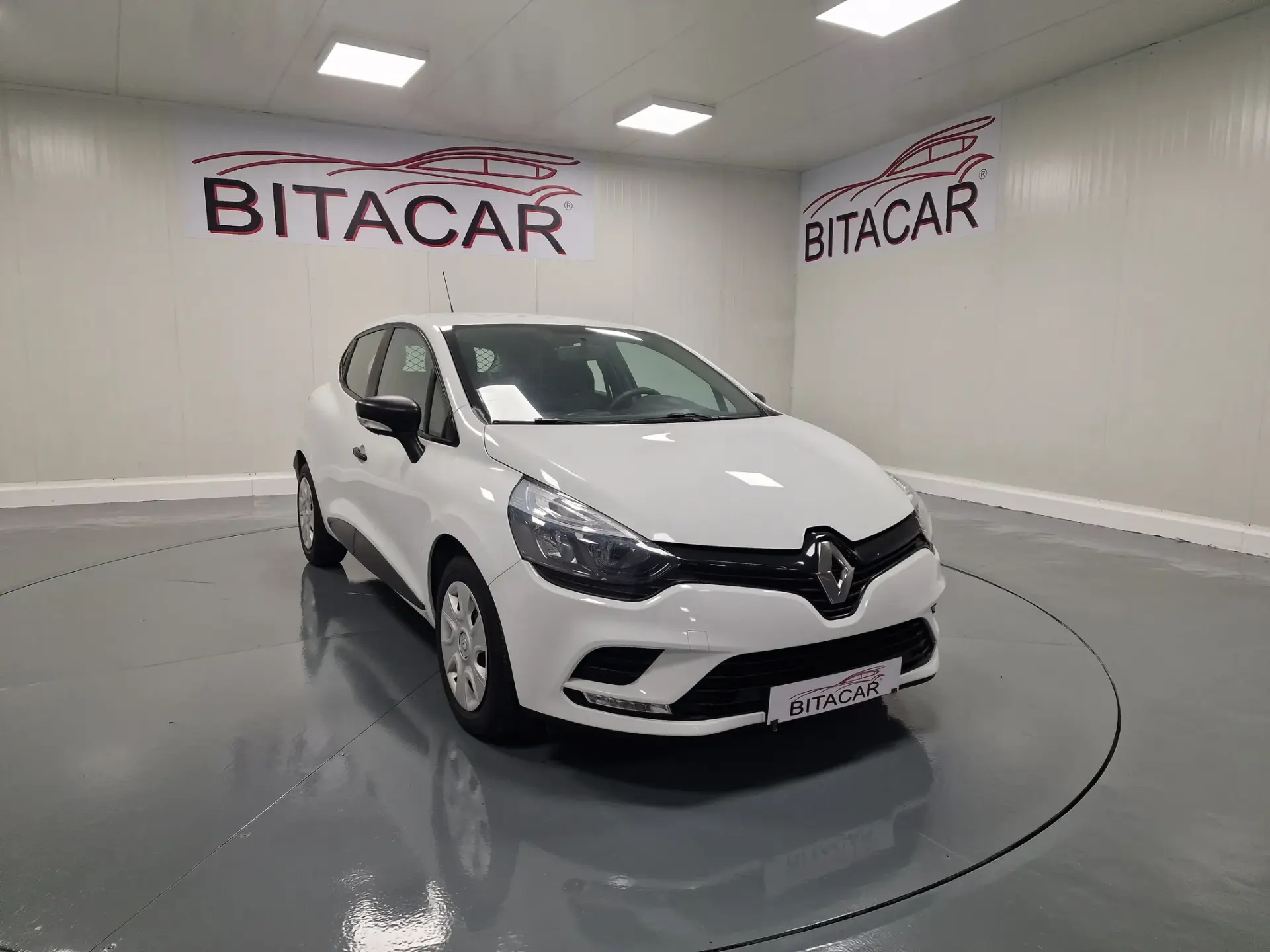 Renault Clio SOCIETE 1.5 DCI 90CV INTENS IVA DEDUTÍVEL 1