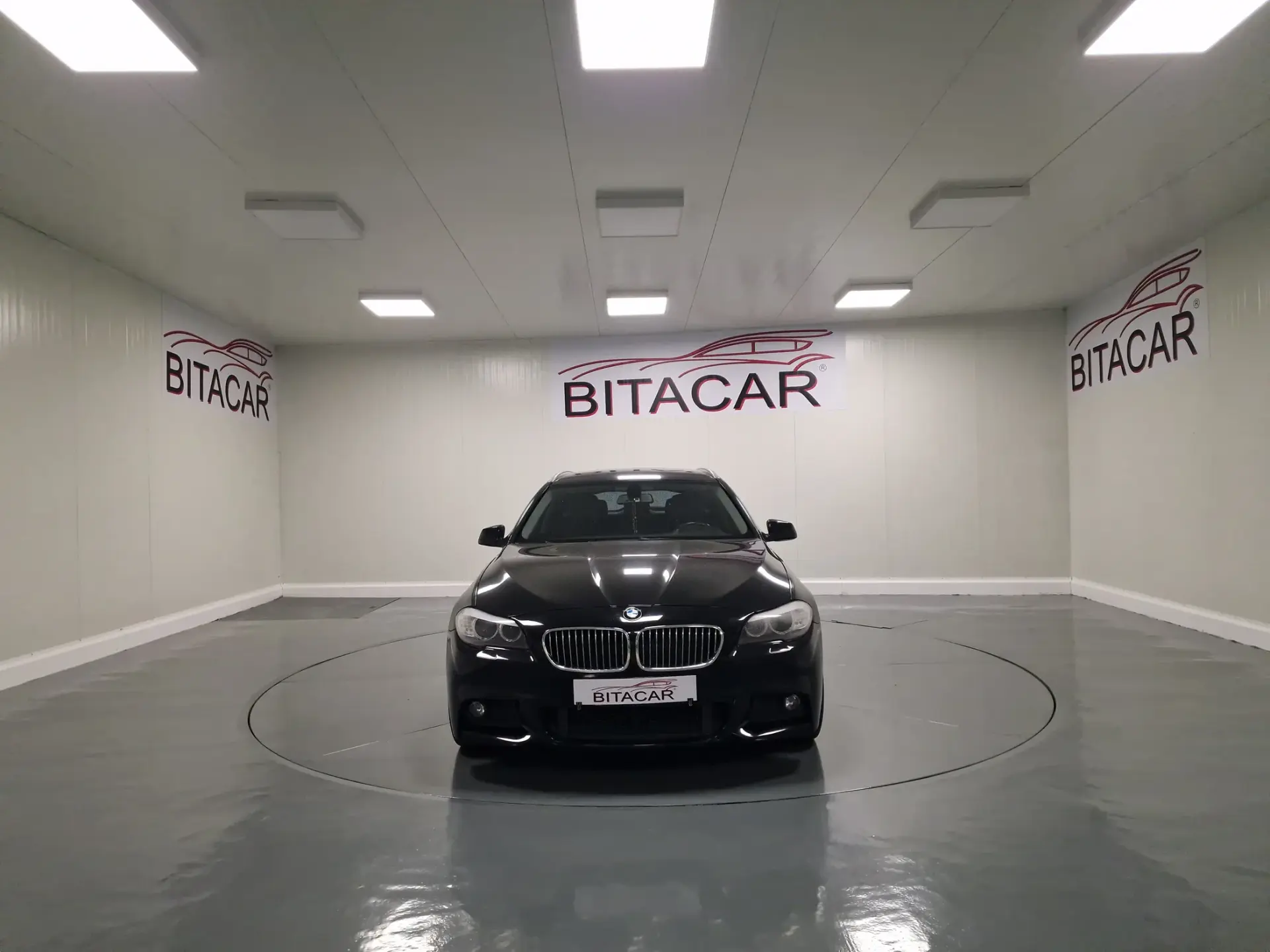 BMW 520 D LINE SPORT 8