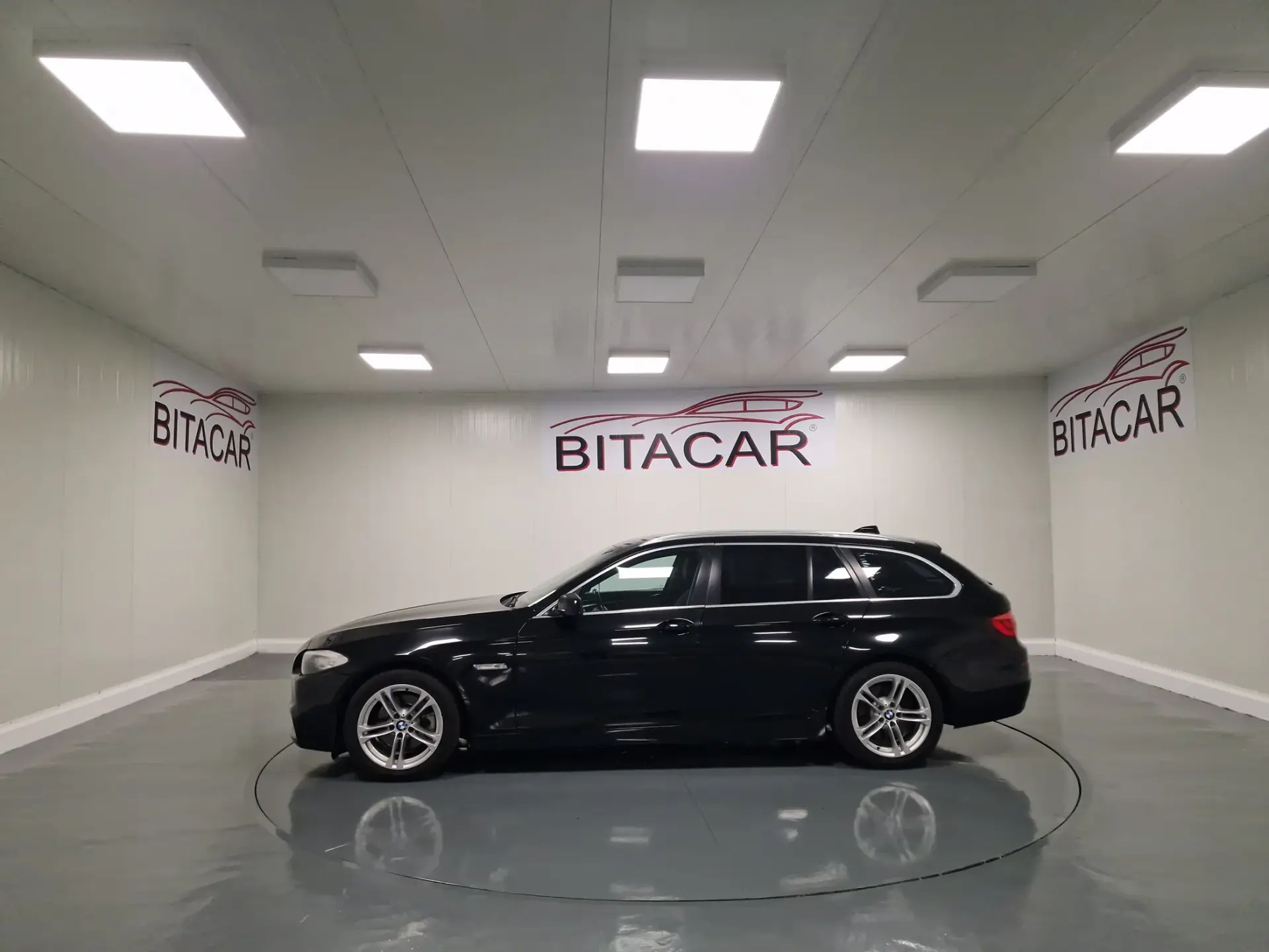 BMW 520 D LINE SPORT 12