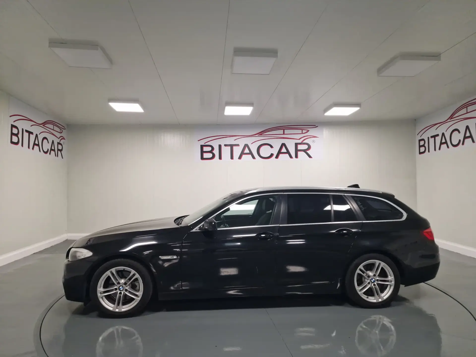 BMW 520 D LINE SPORT 13