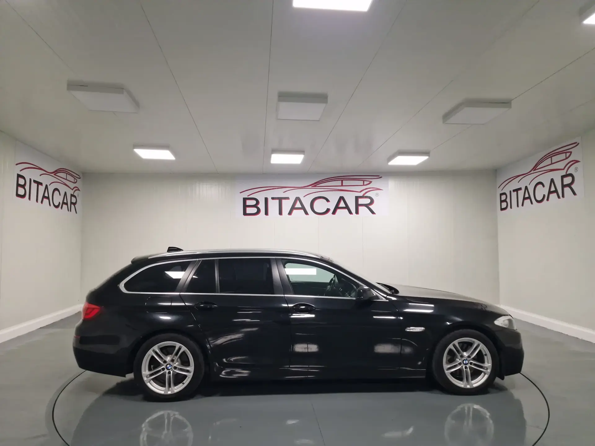 BMW 520 D LINE SPORT 25