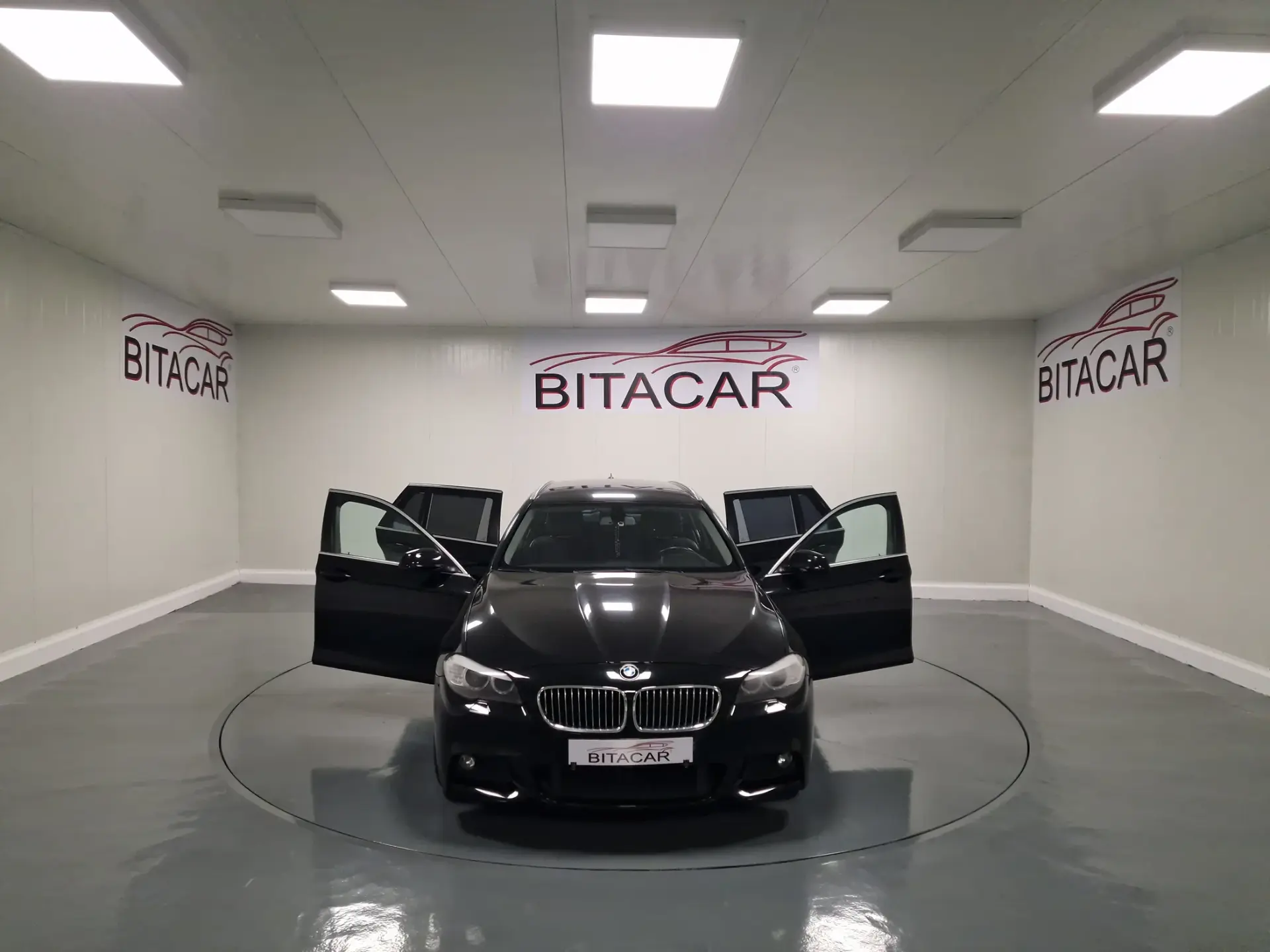 BMW 520 D LINE SPORT 30