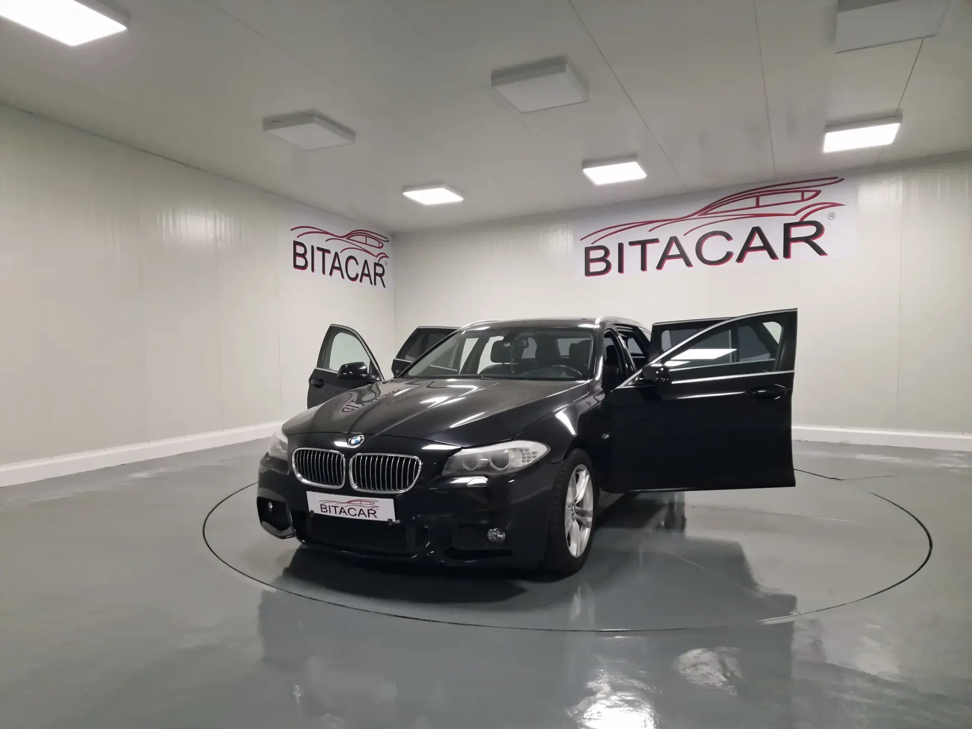 BMW 520 D LINE SPORT 31