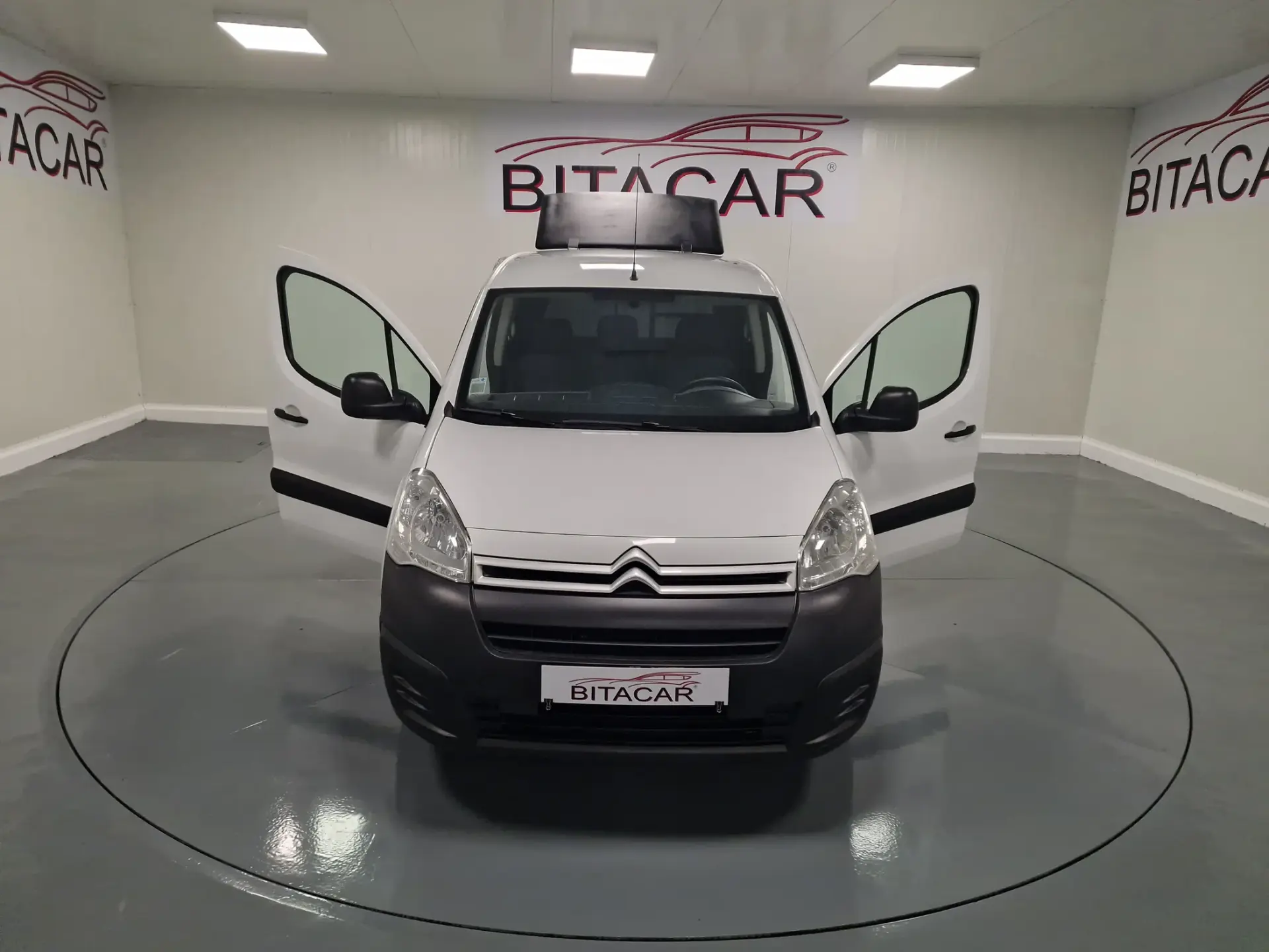 Citroën Berlingo 1.6 BLUEHDI  100CV GIRAFON IVA DEDUTIVEL 8