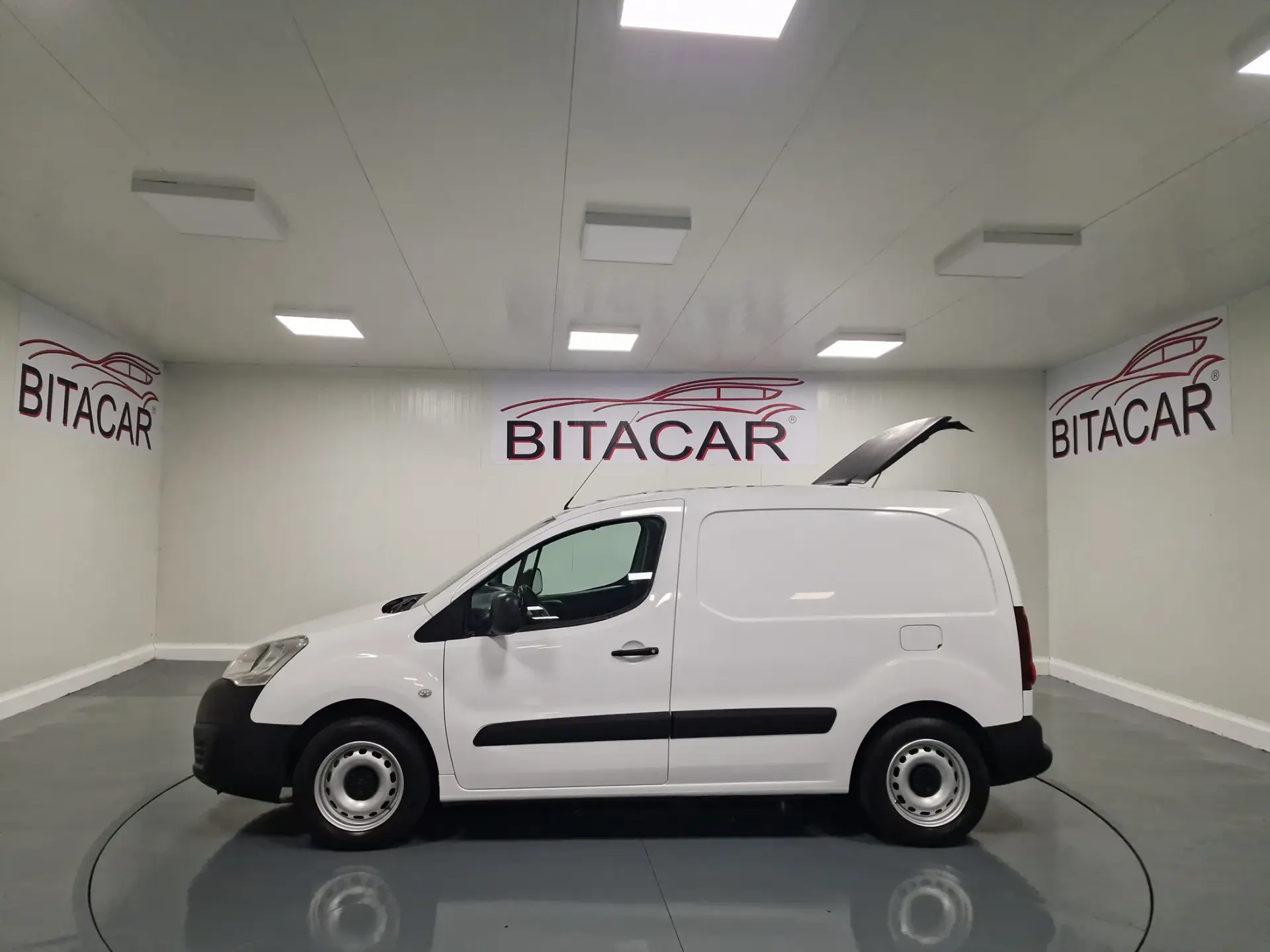 Citroën Berlingo 1.6 BLUEHDI  100CV GIRAFON IVA DEDUTIVEL 10
