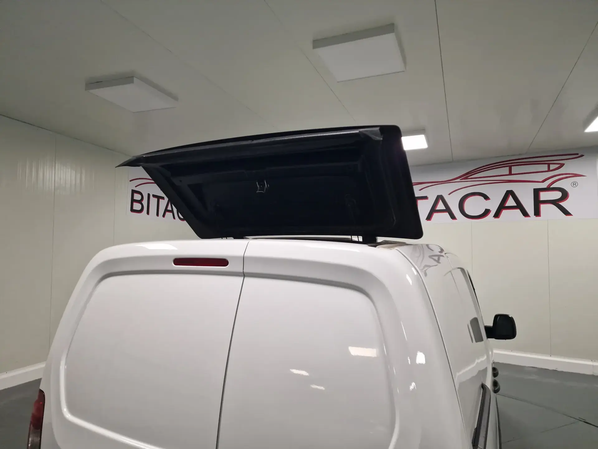 Citroën Berlingo 1.6 BLUEHDI  100CV GIRAFON IVA DEDUTIVEL 19