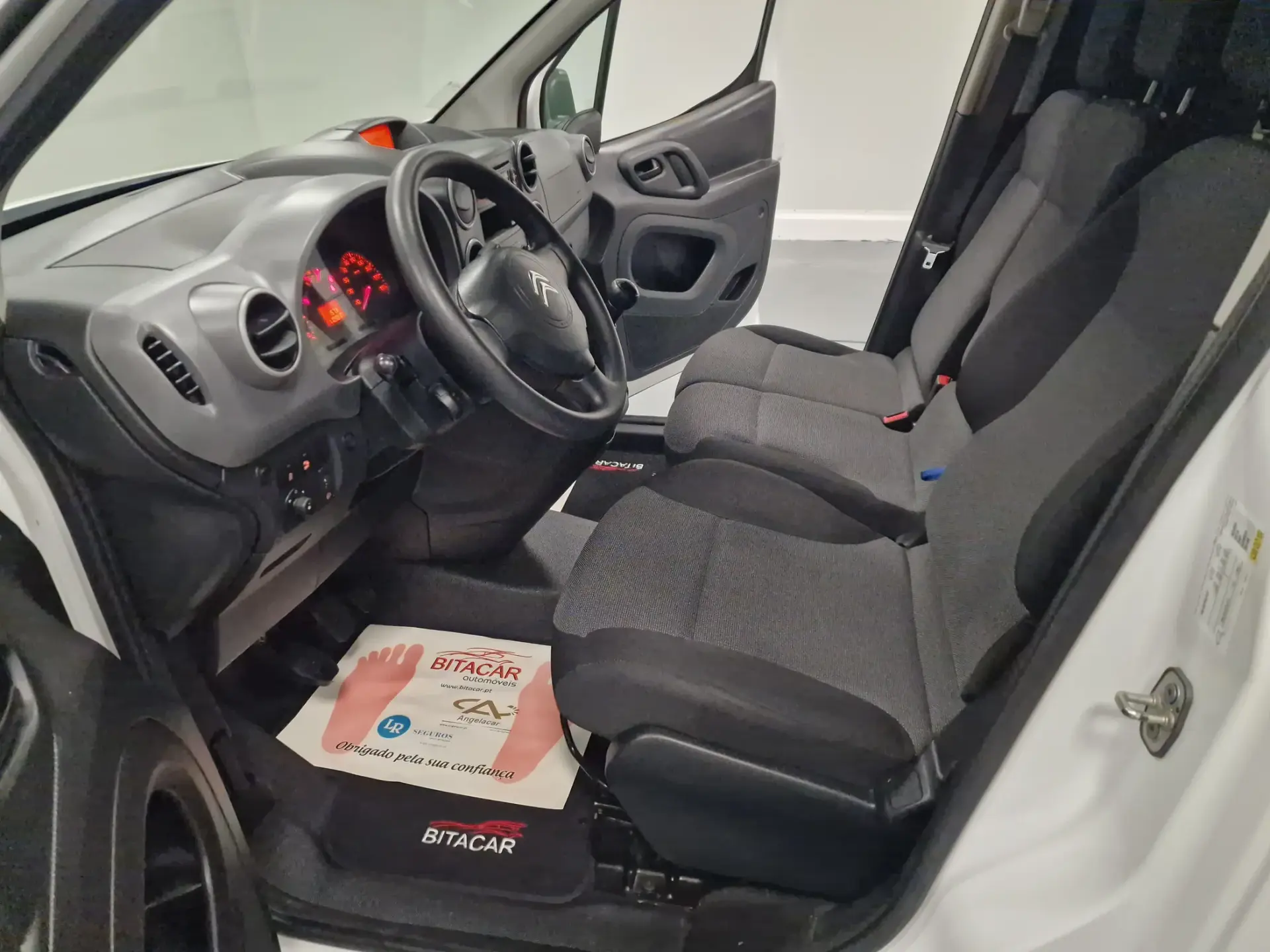 Citroën Berlingo 1.6 BLUEHDI  100CV GIRAFON IVA DEDUTIVEL 46